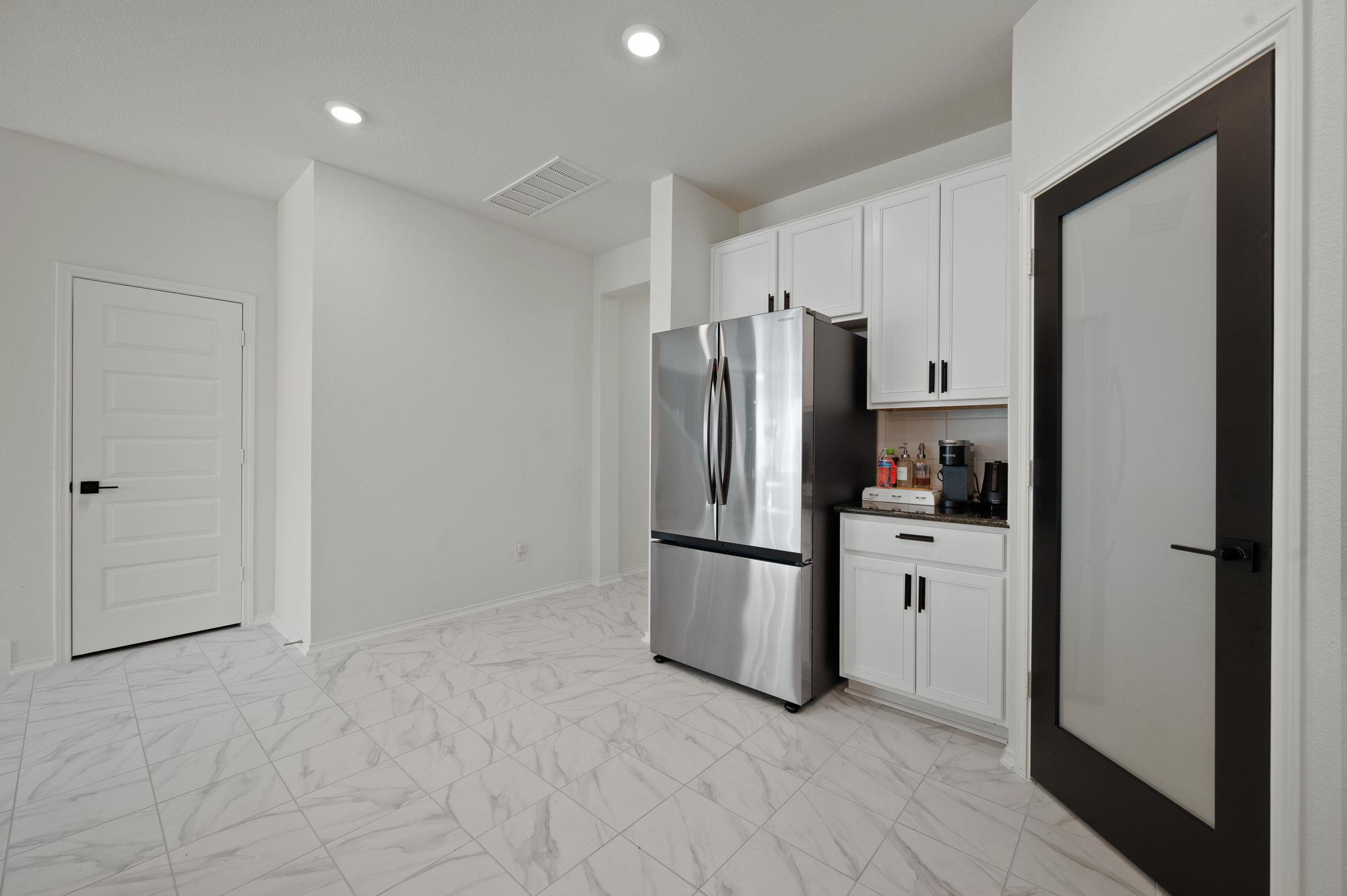 232 Robert Hightower Dr, Jarrell, TX 76537