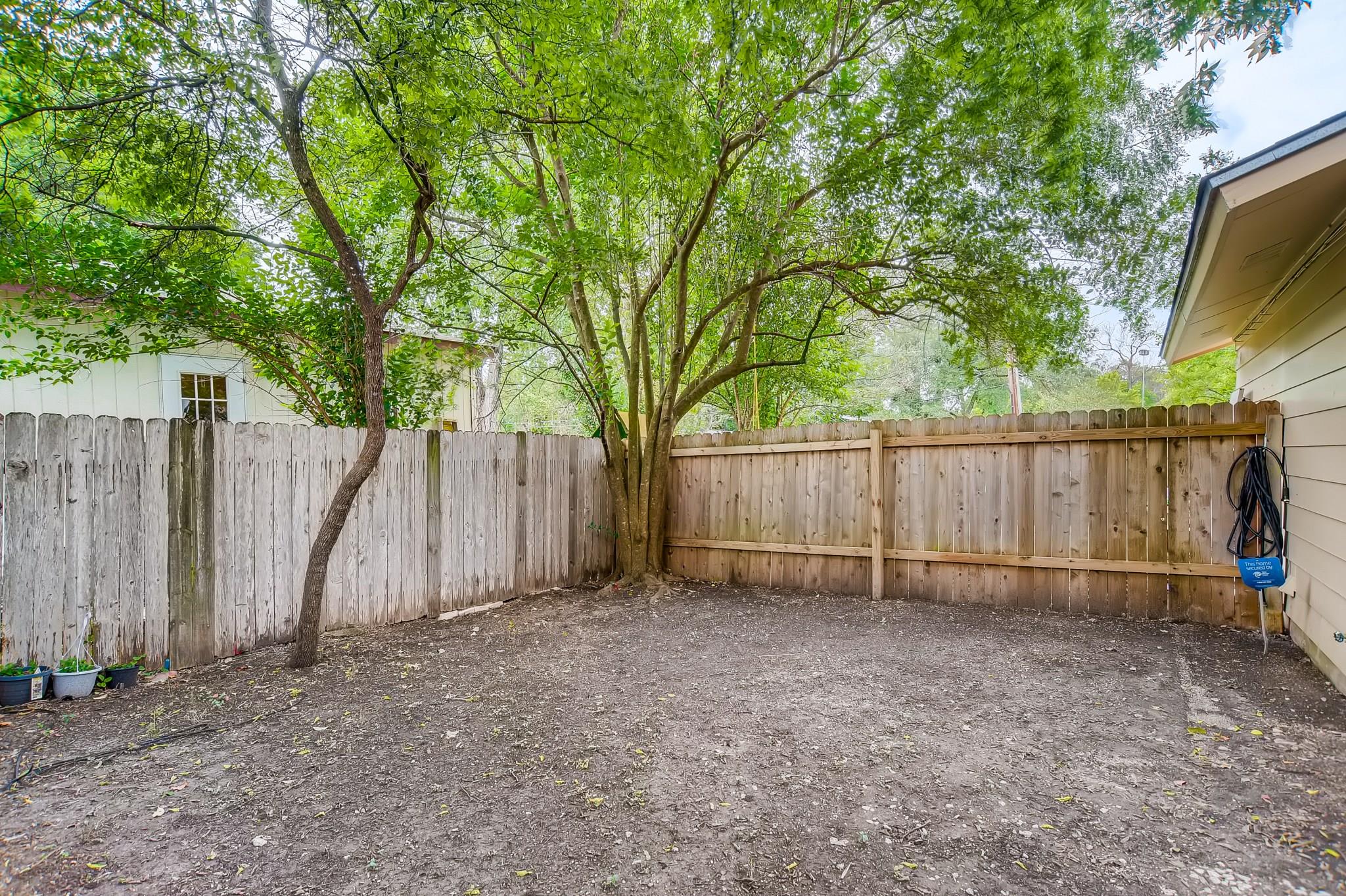 818 Sahara Ave # A, Austin, TX 78745