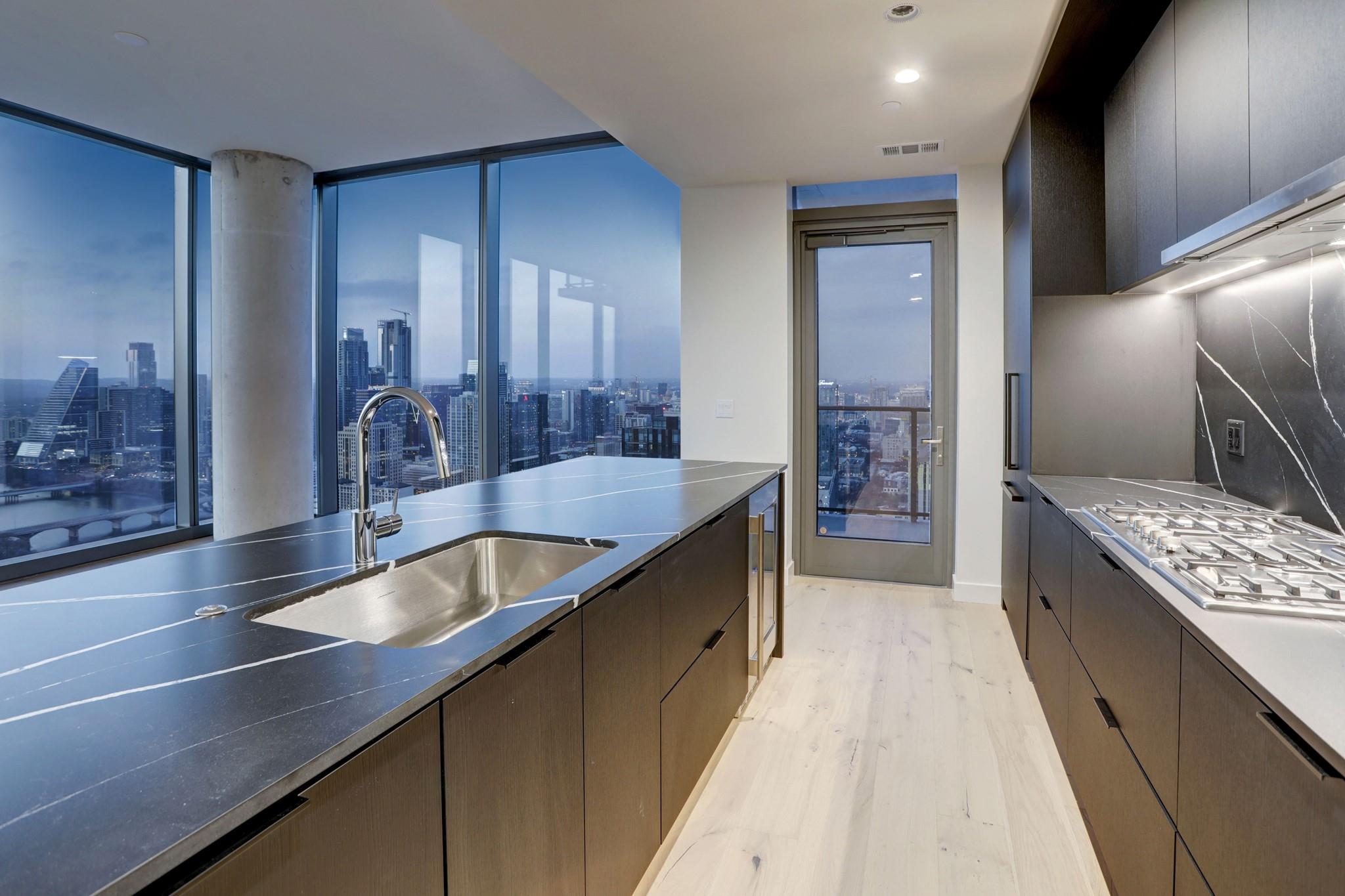 44 East Ave # 4203, Austin, TX 78701