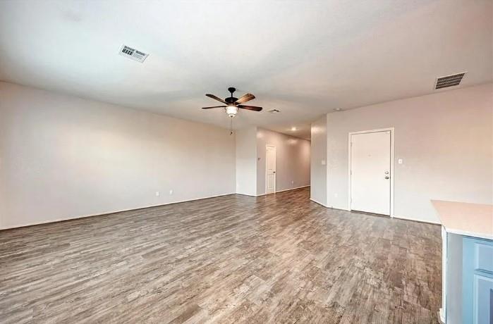 817 Circle Way # 7I, Jarrell, TX 76537