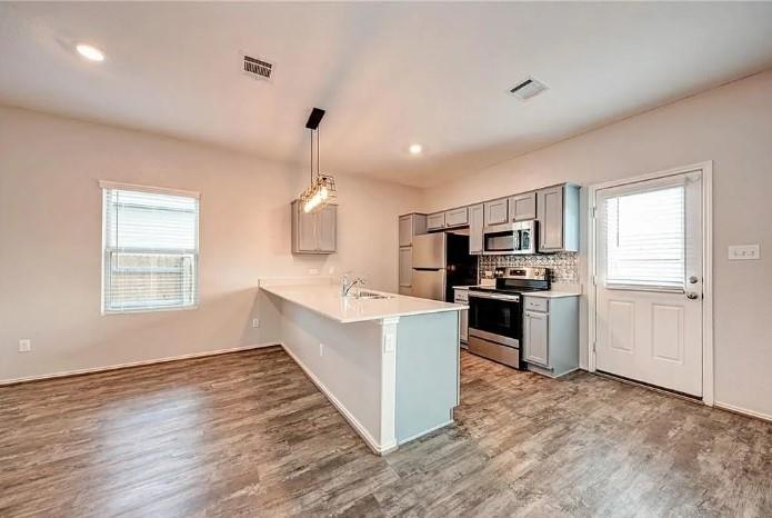 817 Circle Way # 7I, Jarrell, TX 76537