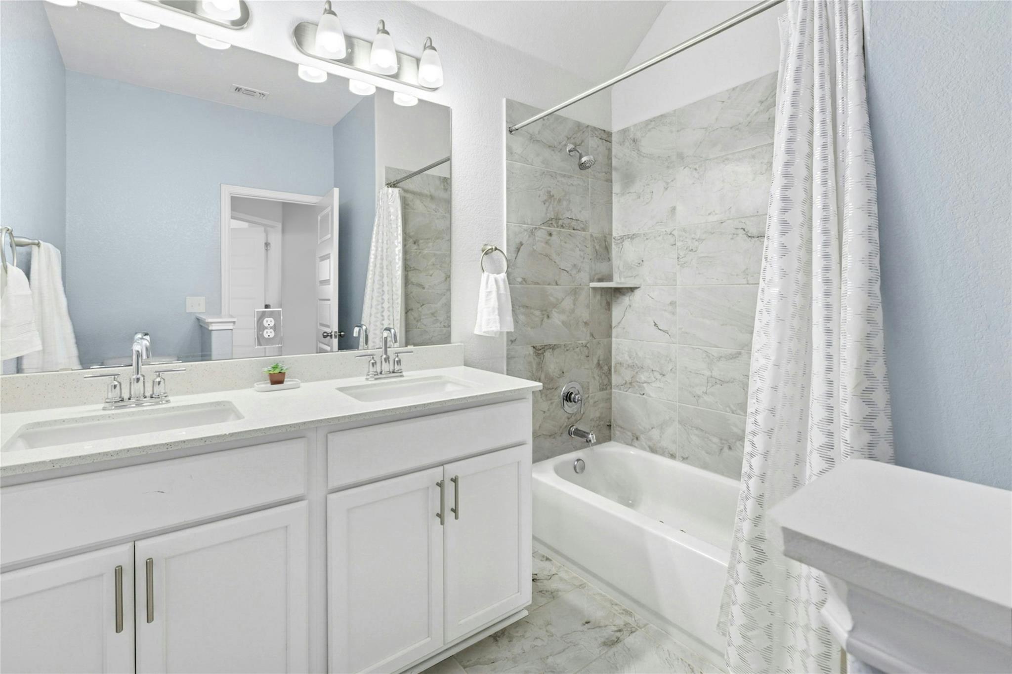 242 Backstays Loop, Kyle, TX 78640