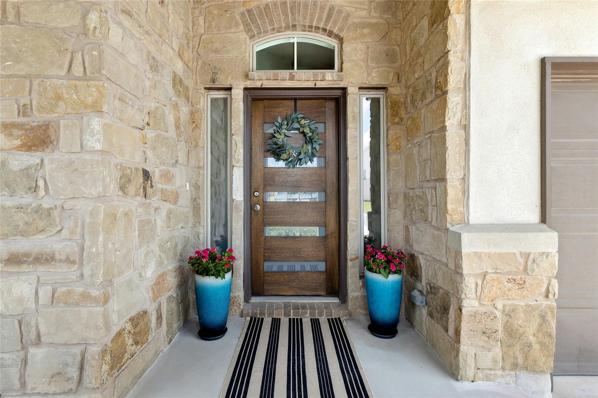 242 Backstays Loop, Kyle, TX 78640