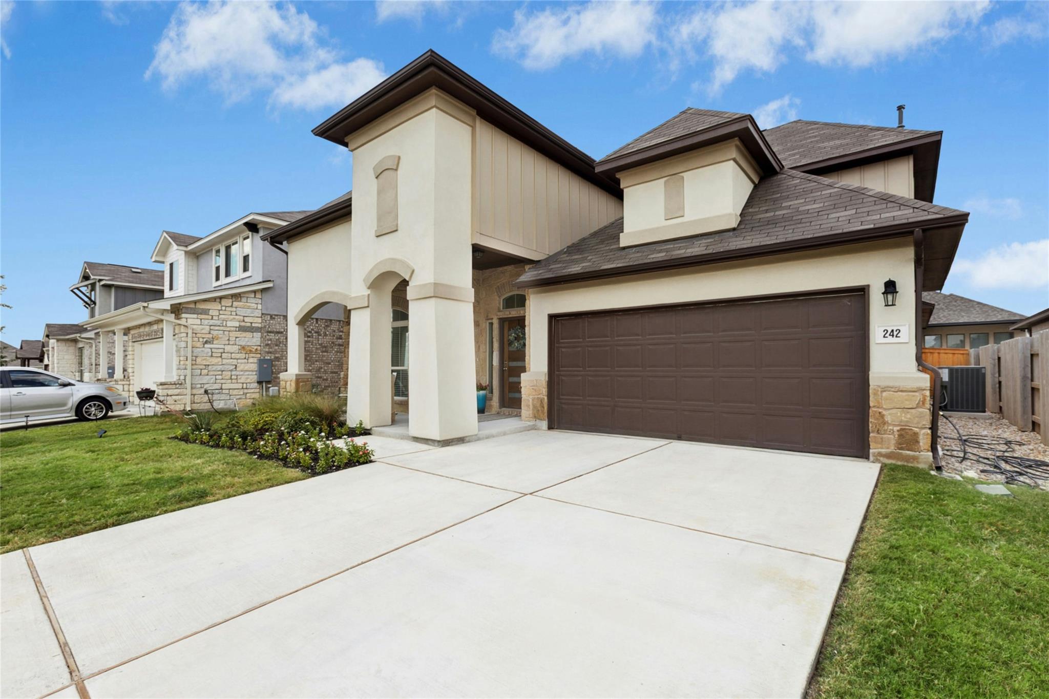 242 Backstays Loop, Kyle, TX 78640