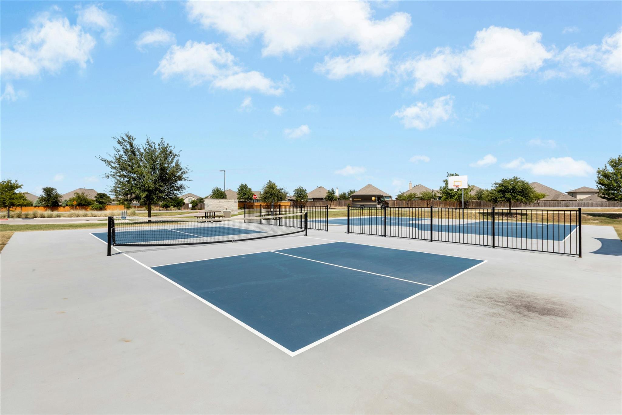 242 Backstays Loop, Kyle, TX 78640