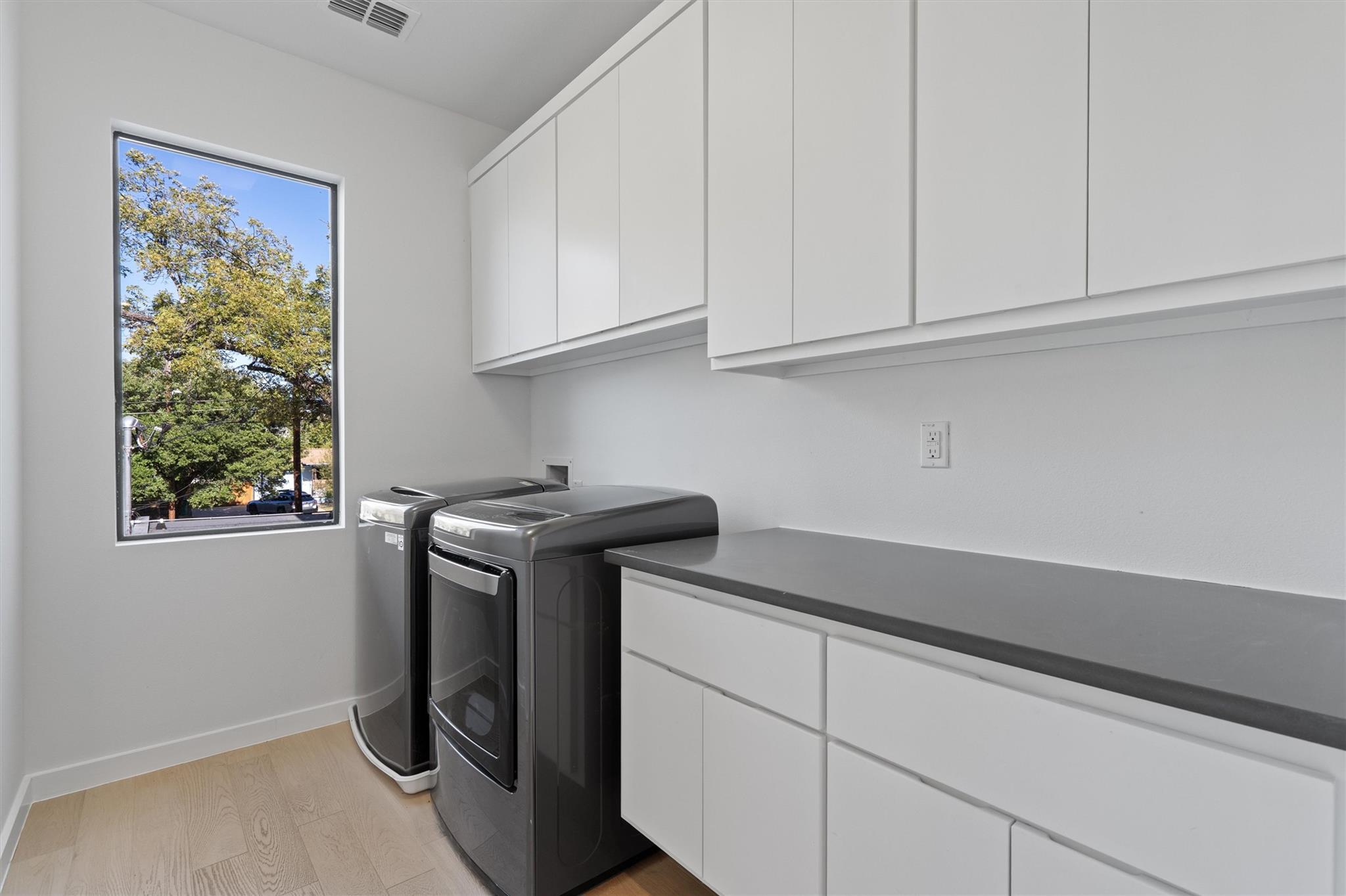 1107 Taulbee Ln # B, Austin, TX 78757