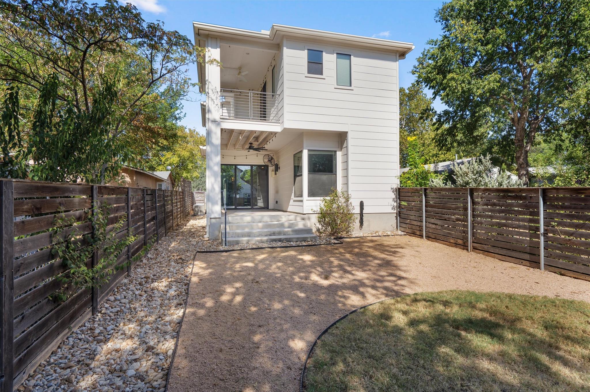 1107 Taulbee Ln # B, Austin, TX 78757