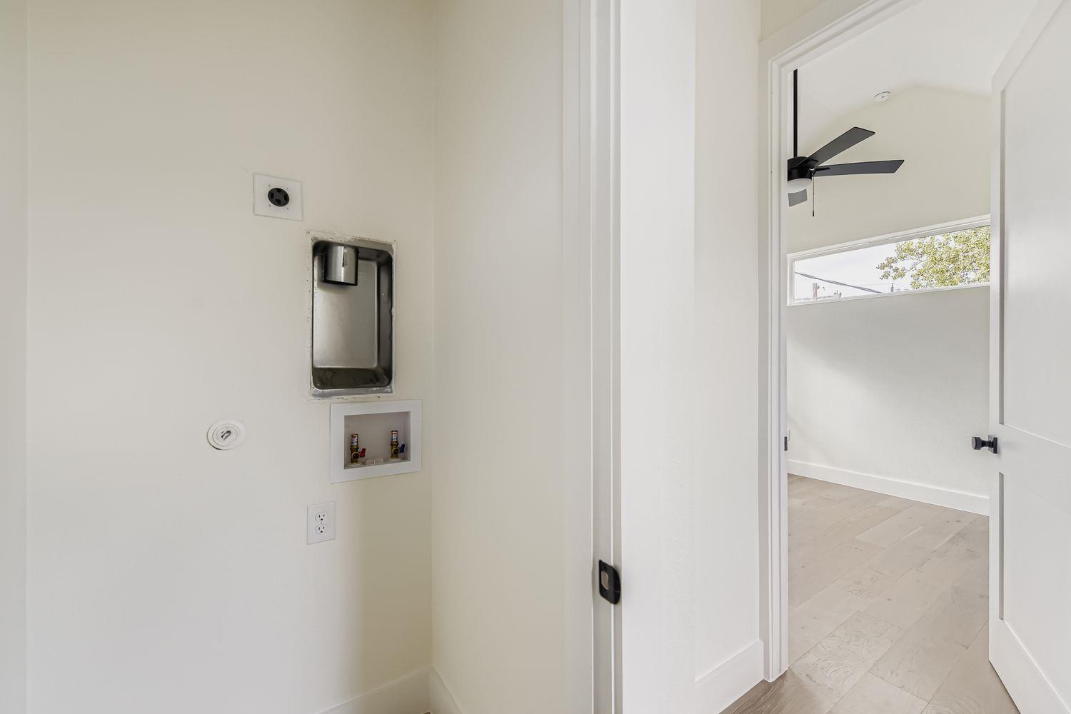 4712 S Forest Dr, Austin, TX 78745