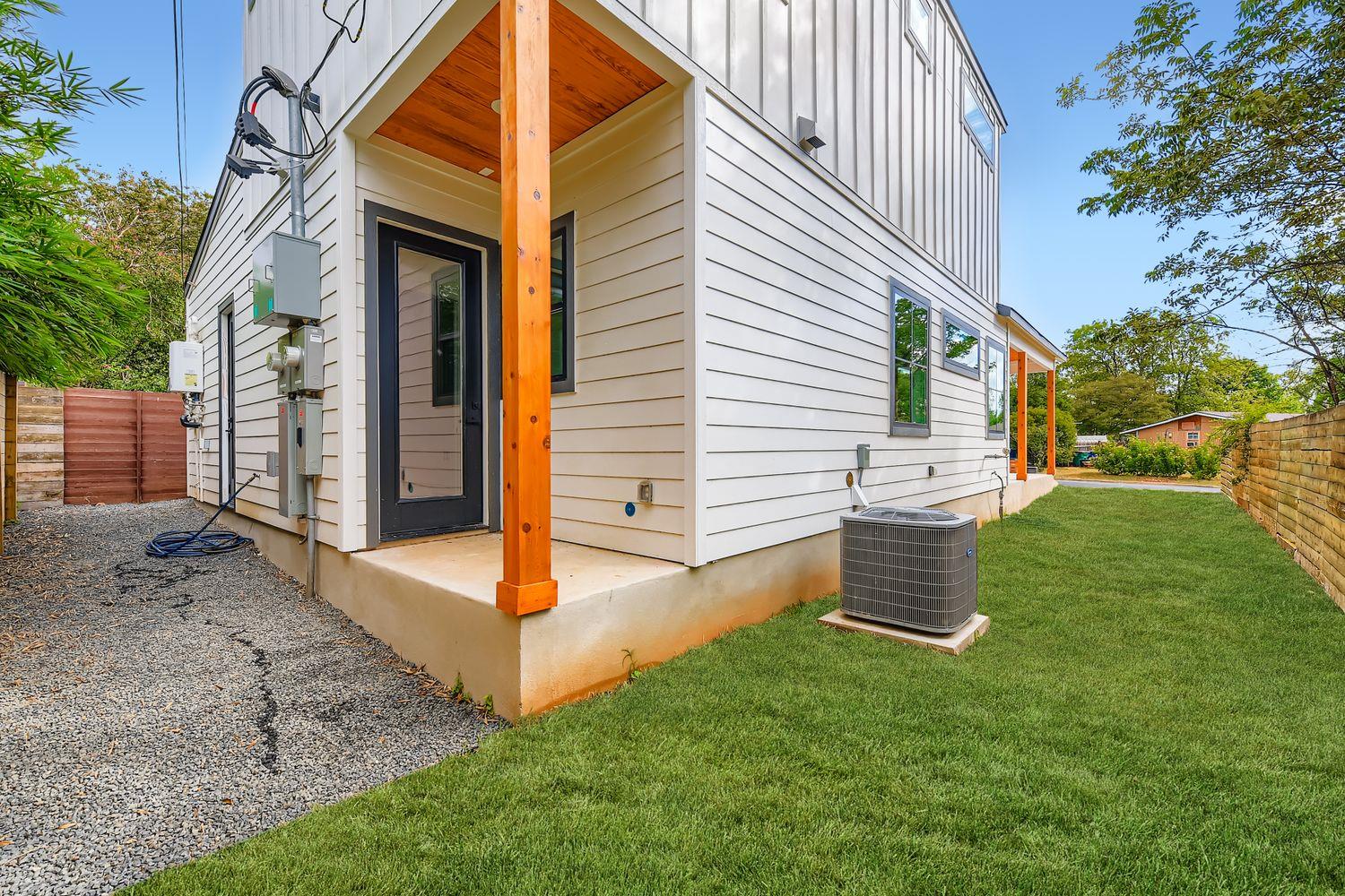 4712 S Forest Dr, Austin, TX 78745