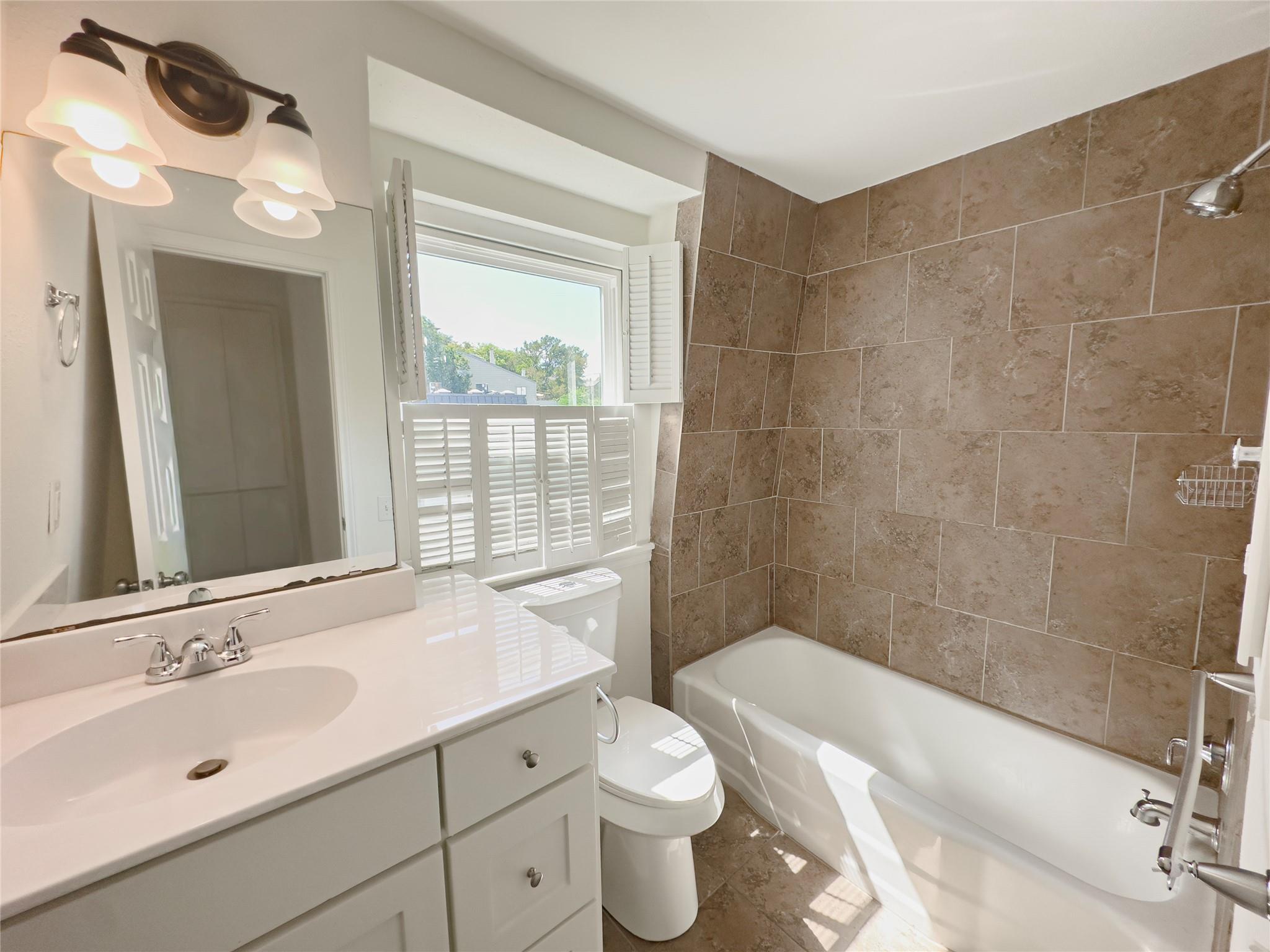 2704 San Pedro St # 16, Austin, TX 78705