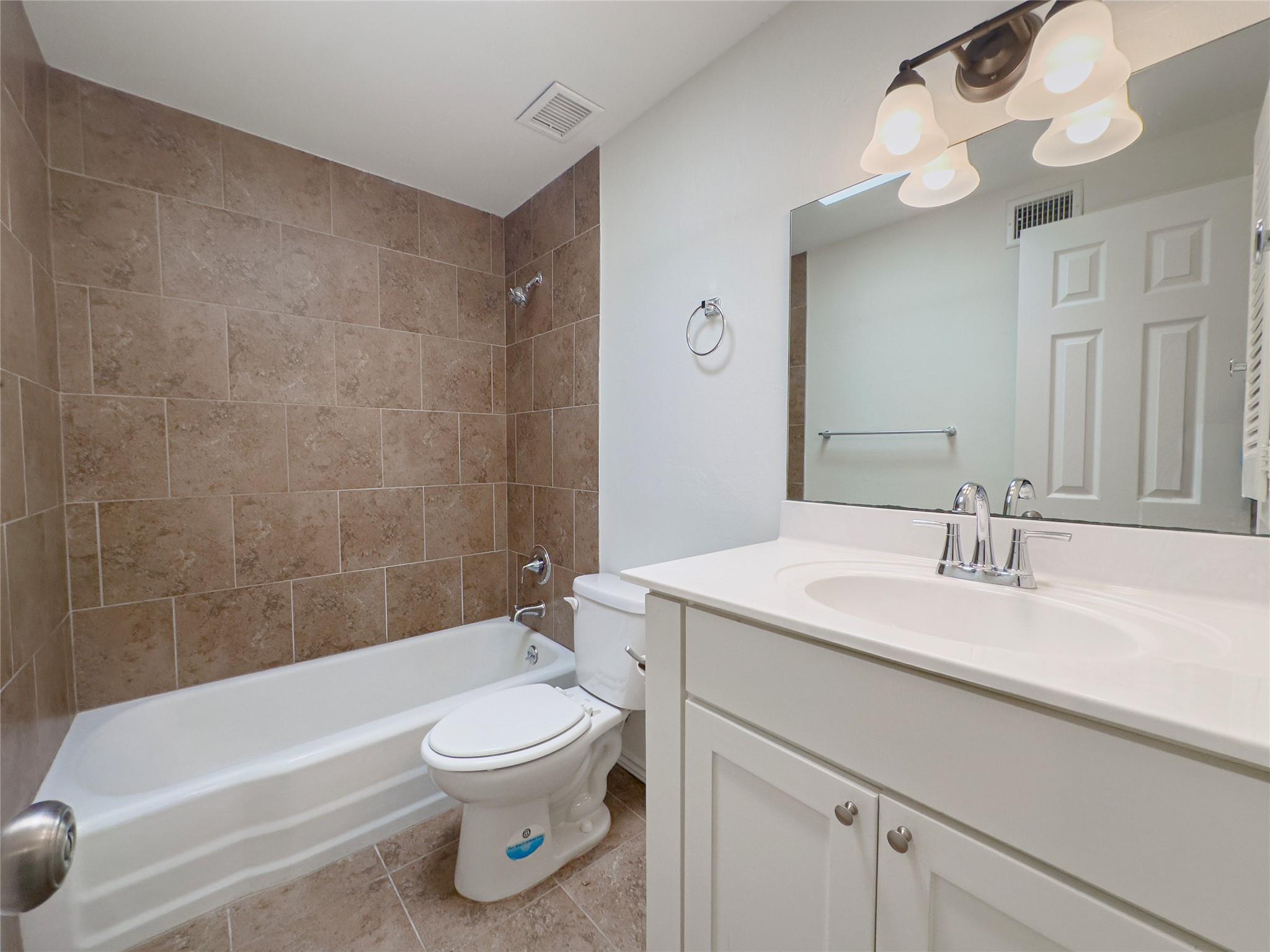 2704 San Pedro St # 16, Austin, TX 78705