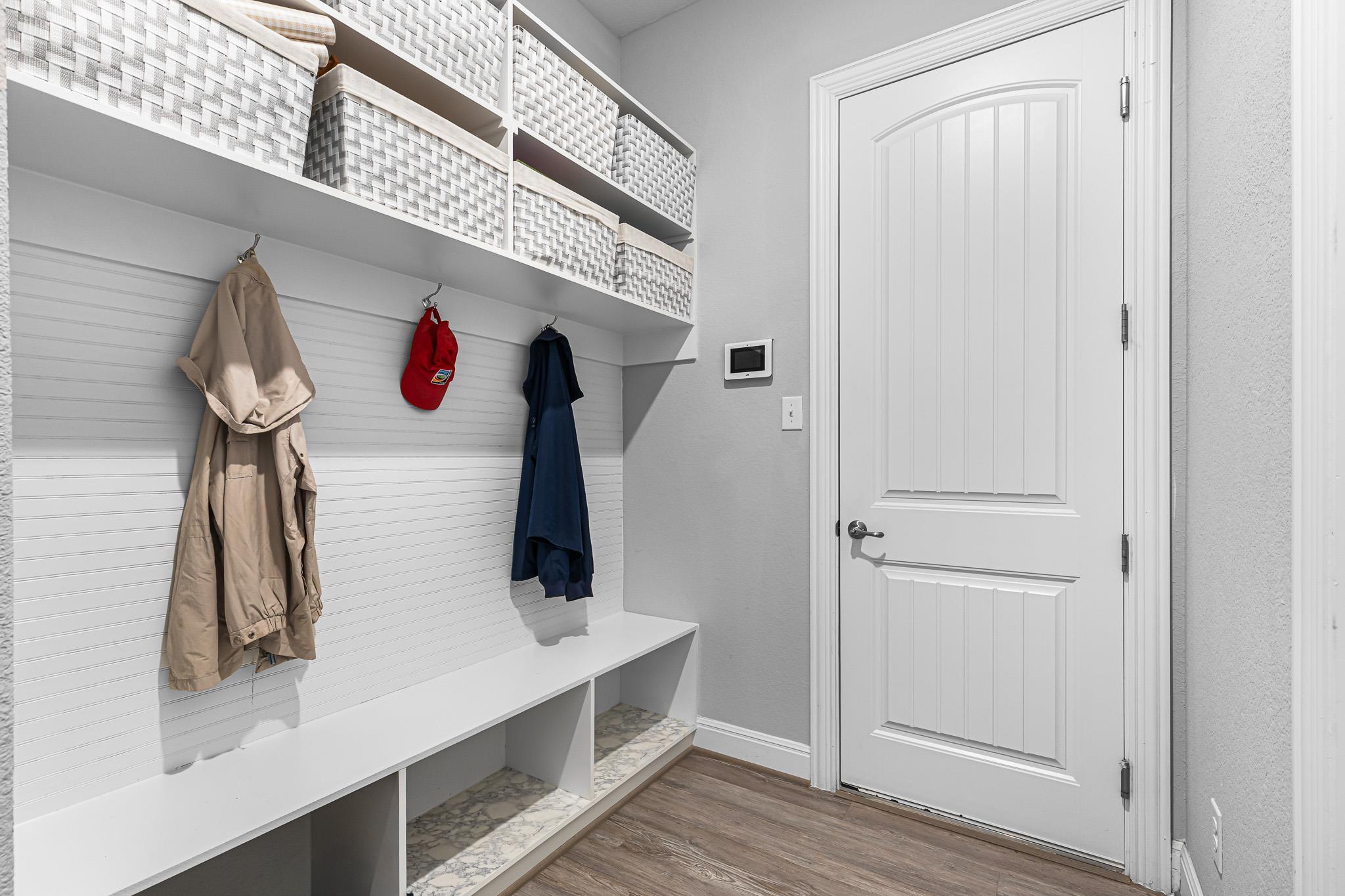 2041 Waterfall Ave, Leander, TX 78641