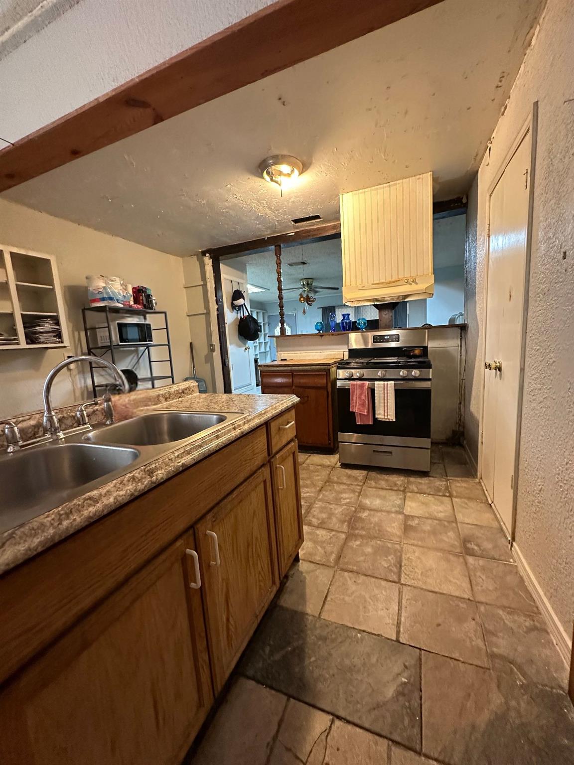 3105 Ray Wood Dr, Austin, TX 78704