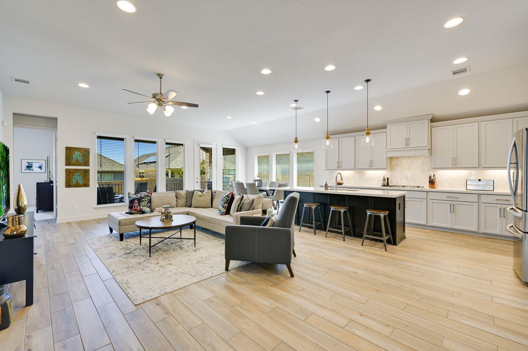 273 Fawn River Run, Kyle, TX 78640