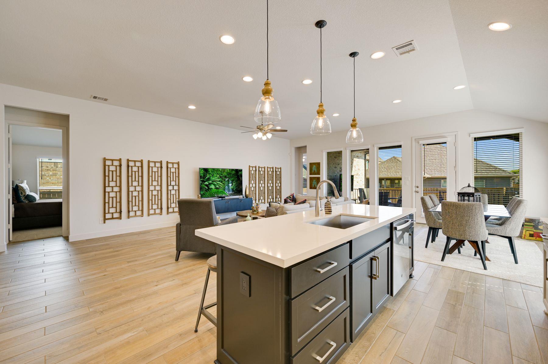 273 Fawn River Run, Kyle, TX 78640