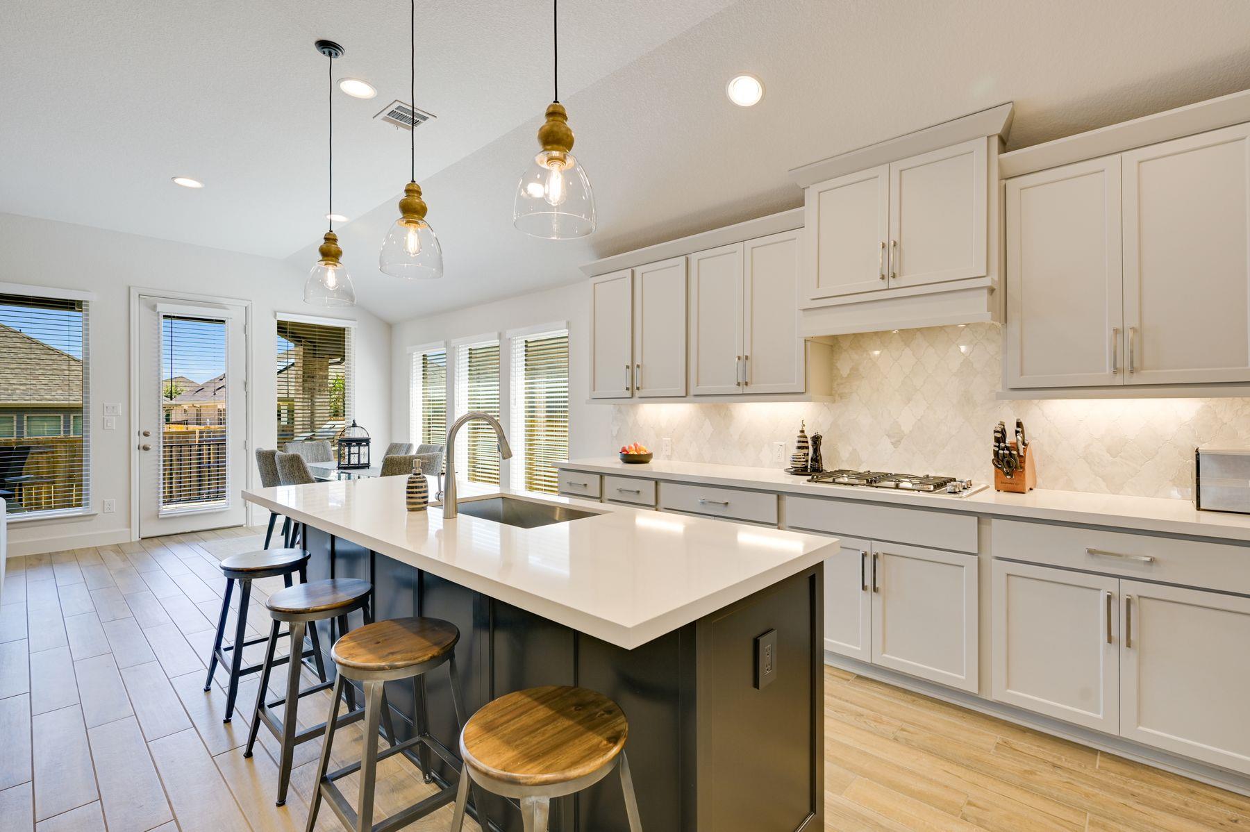 273 Fawn River Run, Kyle, TX 78640