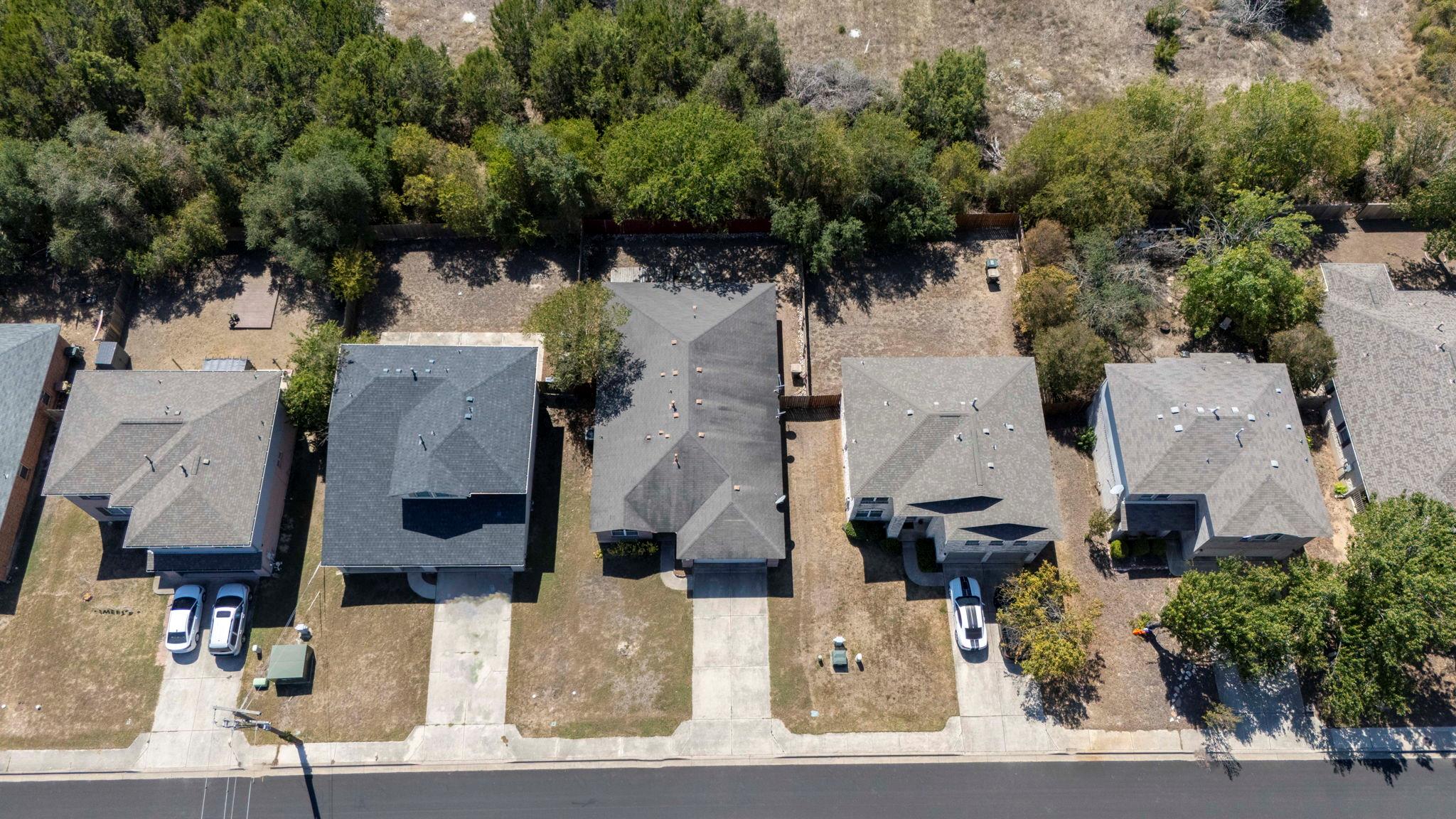 228 San Felipe Dr, Kyle, TX 78640