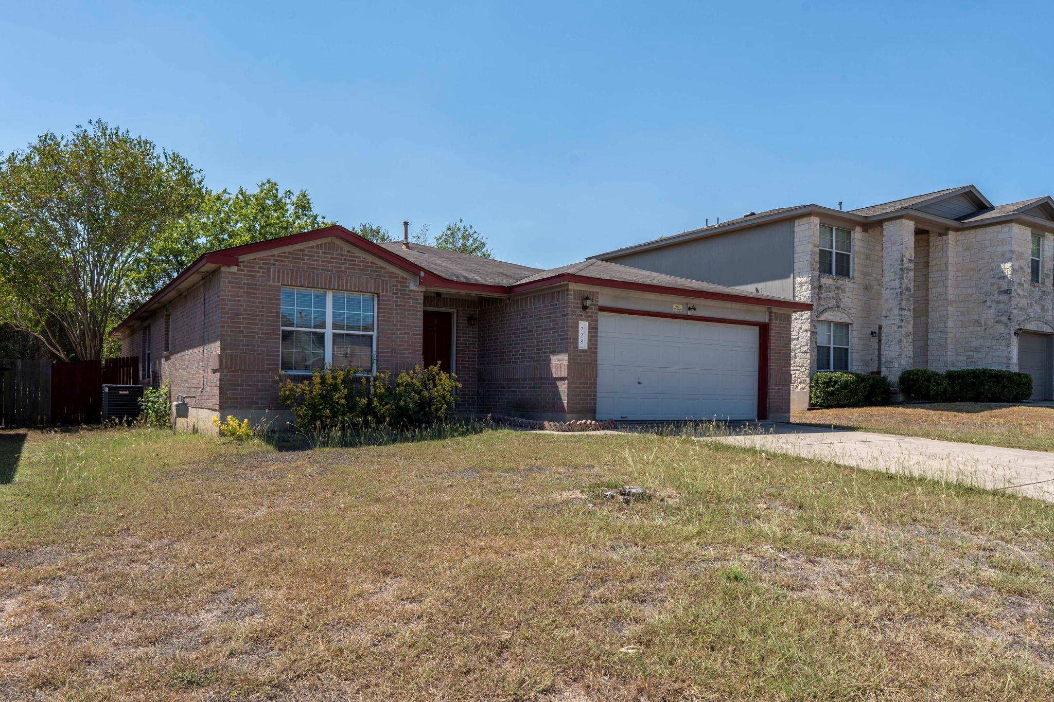 228 San Felipe Dr, Kyle, TX 78640