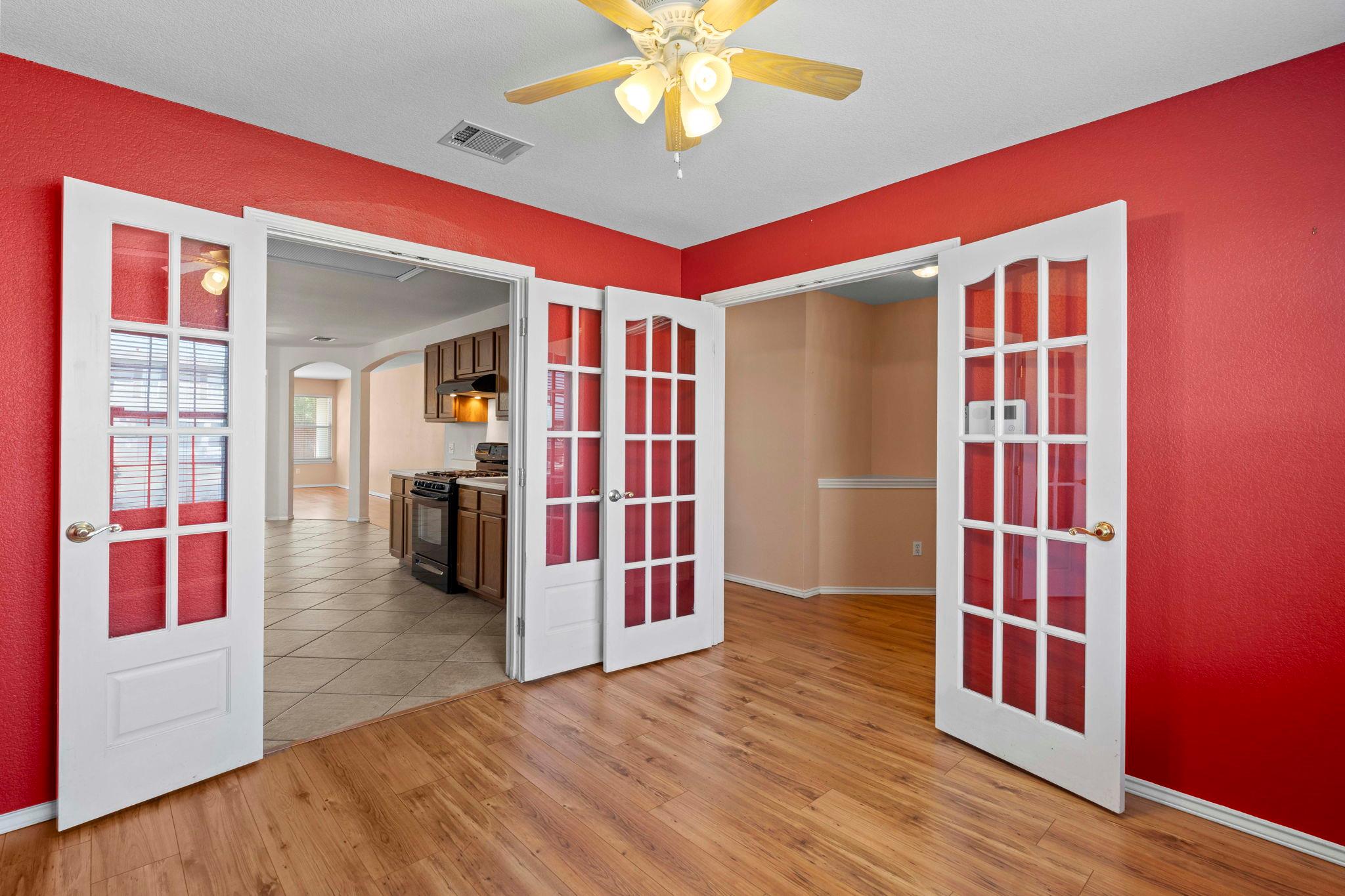 228 San Felipe Dr, Kyle, TX 78640