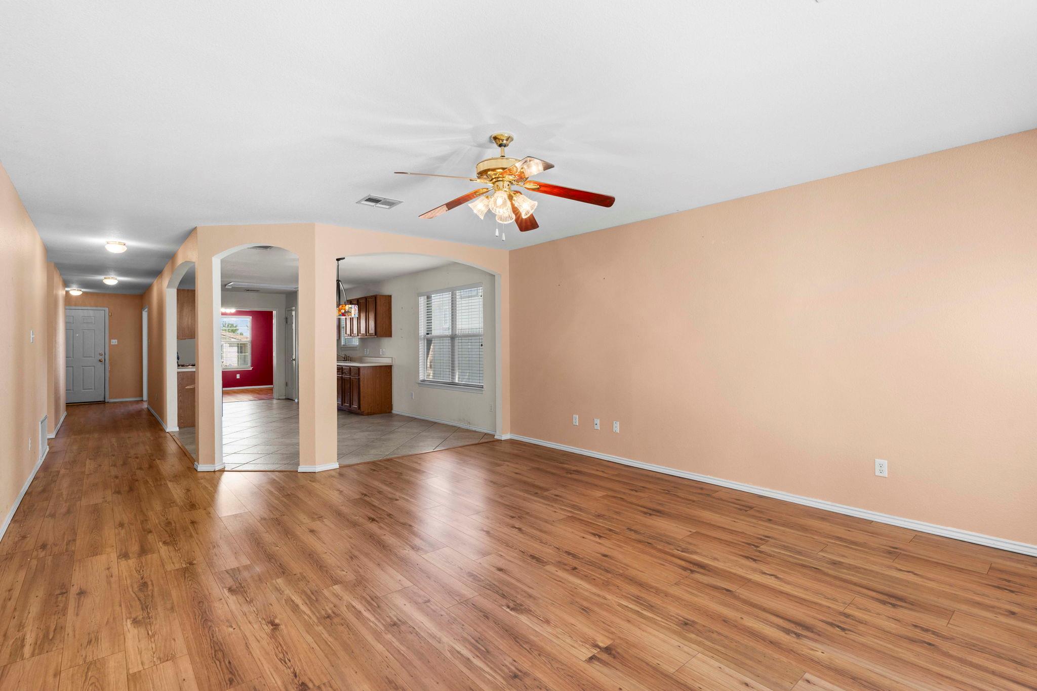 228 San Felipe Dr, Kyle, TX 78640