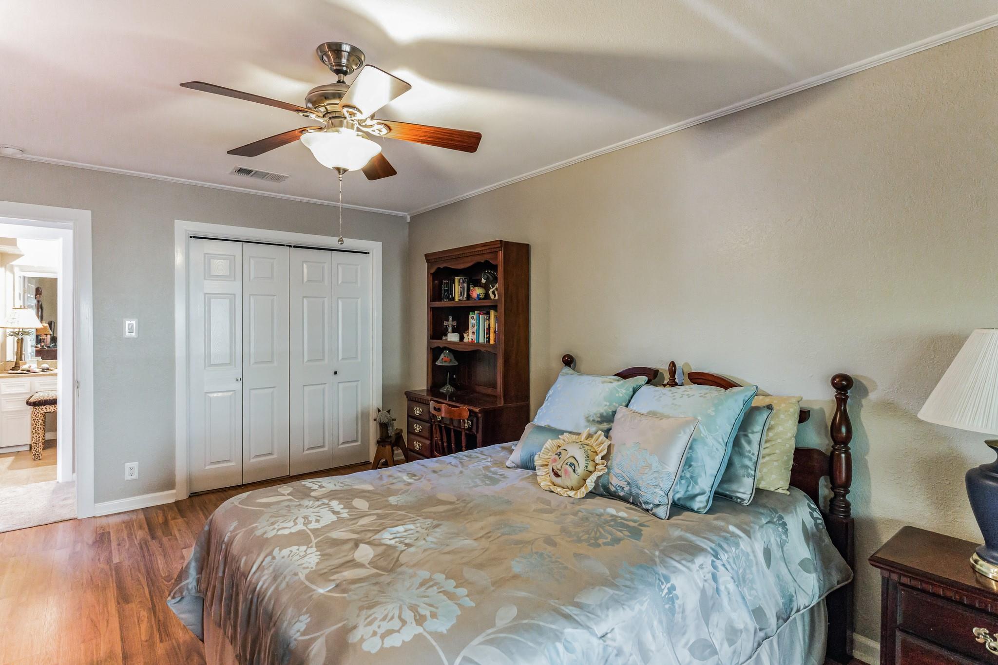 6007 Gardenridge Holw, Austin, TX 78750