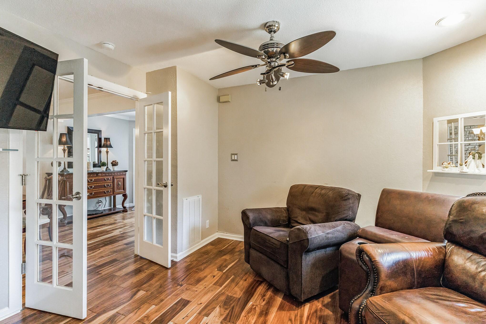 6007 Gardenridge Holw, Austin, TX 78750