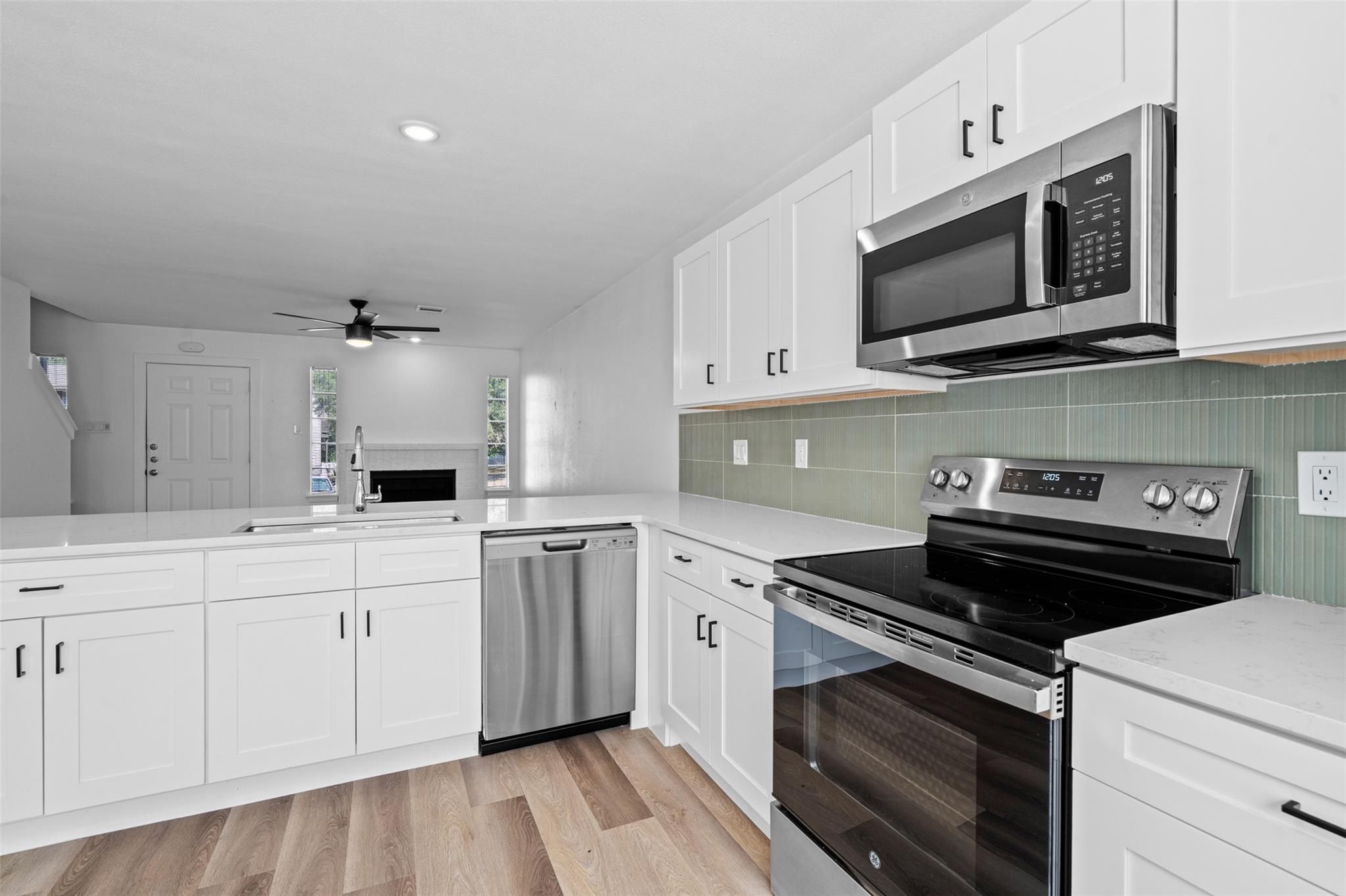 1810 River Crossing Cir # B, Austin, TX 78741