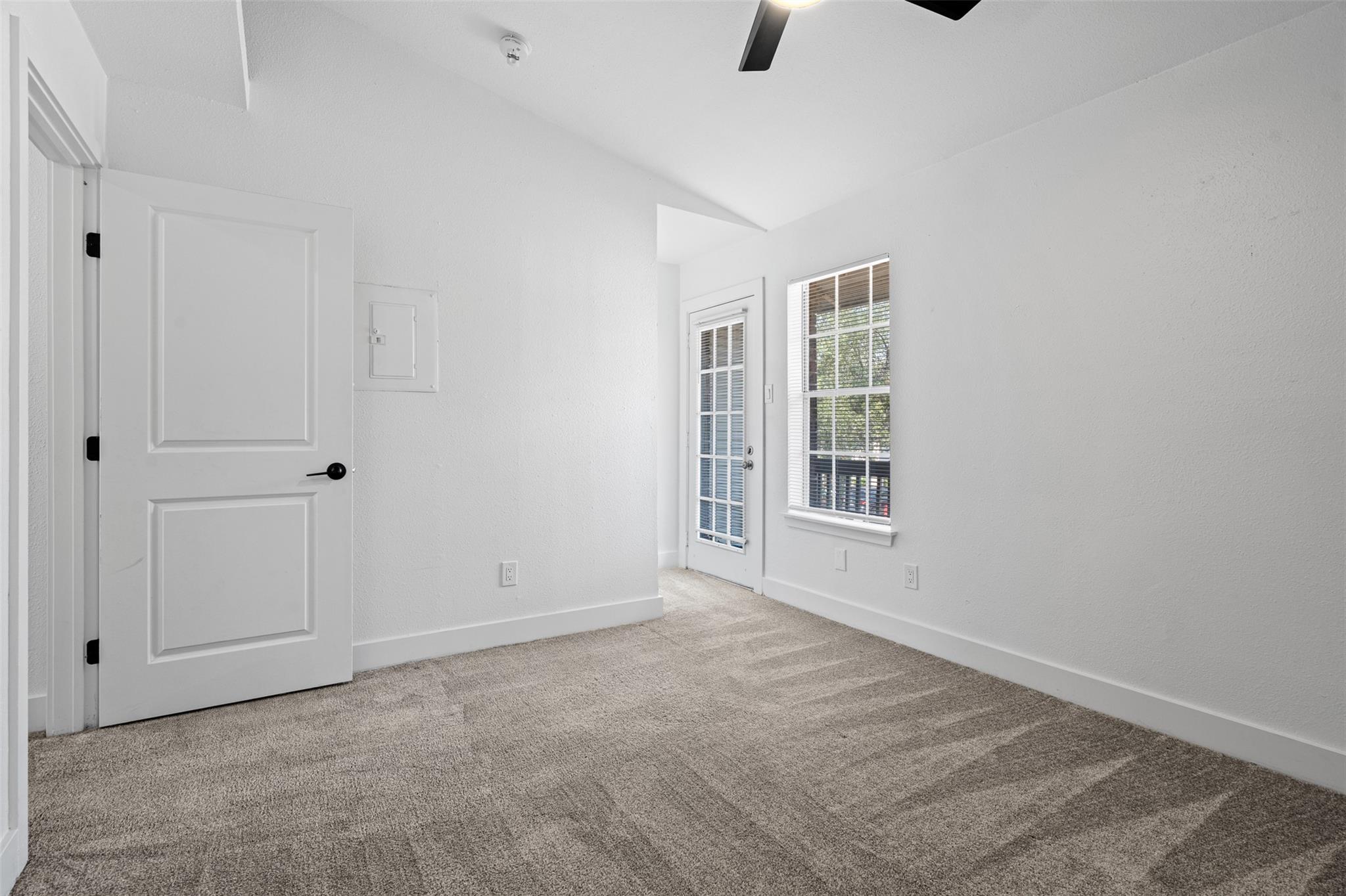 1810 River Crossing Cir # B, Austin, TX 78741