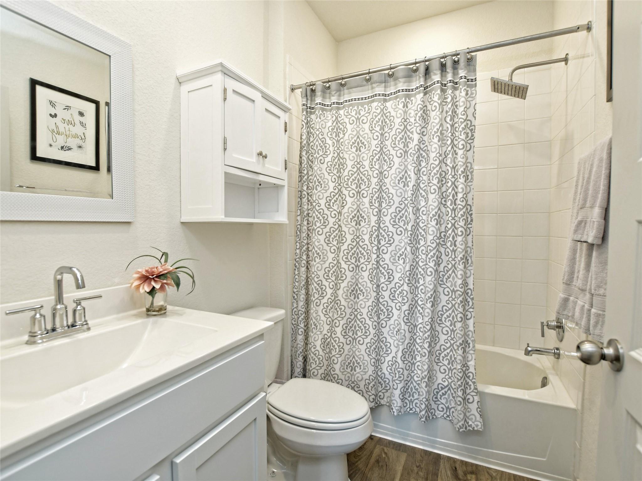 100 Big Cypress Bayou Rd, Hutto, TX 78634