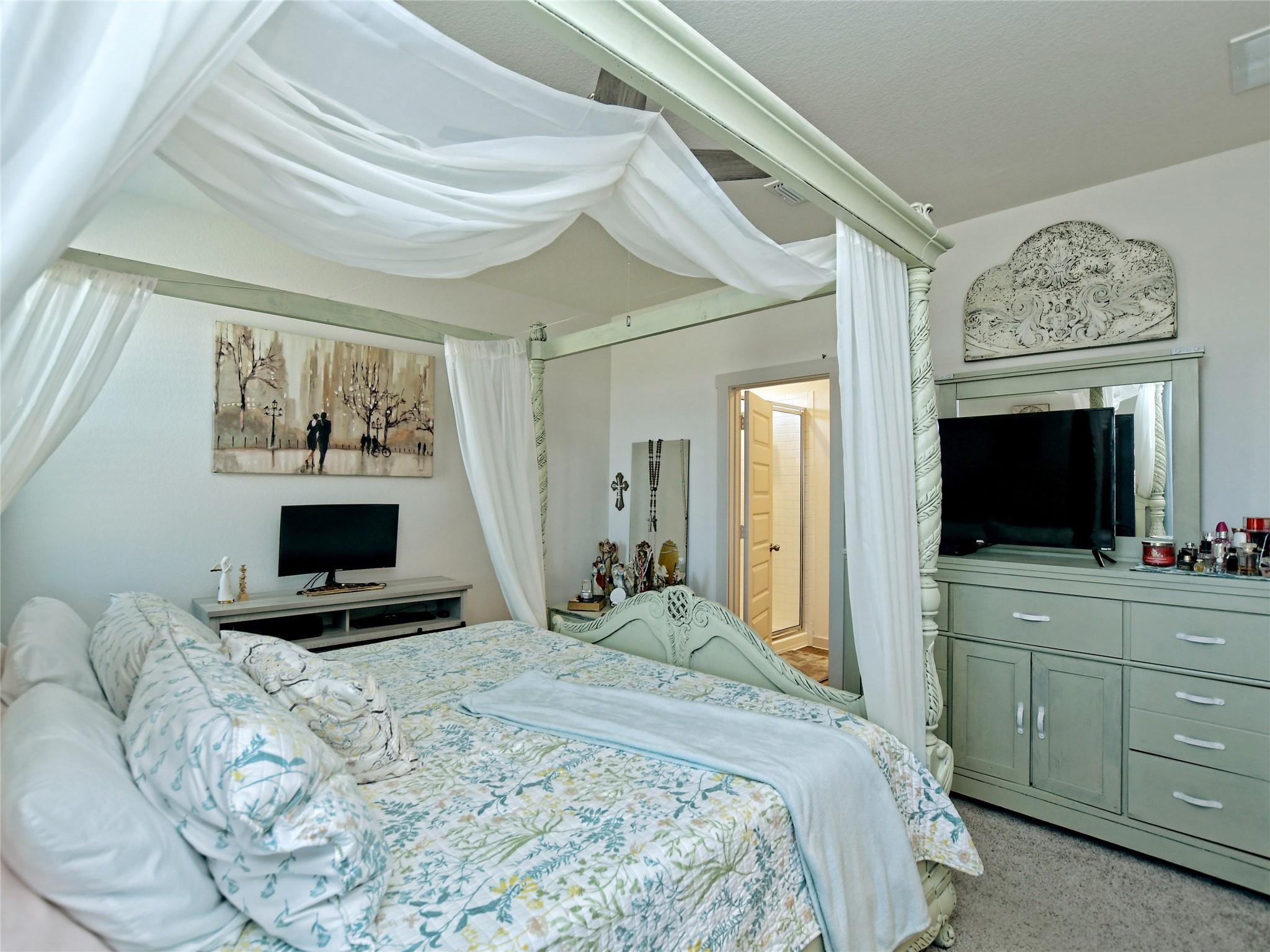 100 Big Cypress Bayou Rd, Hutto, TX 78634