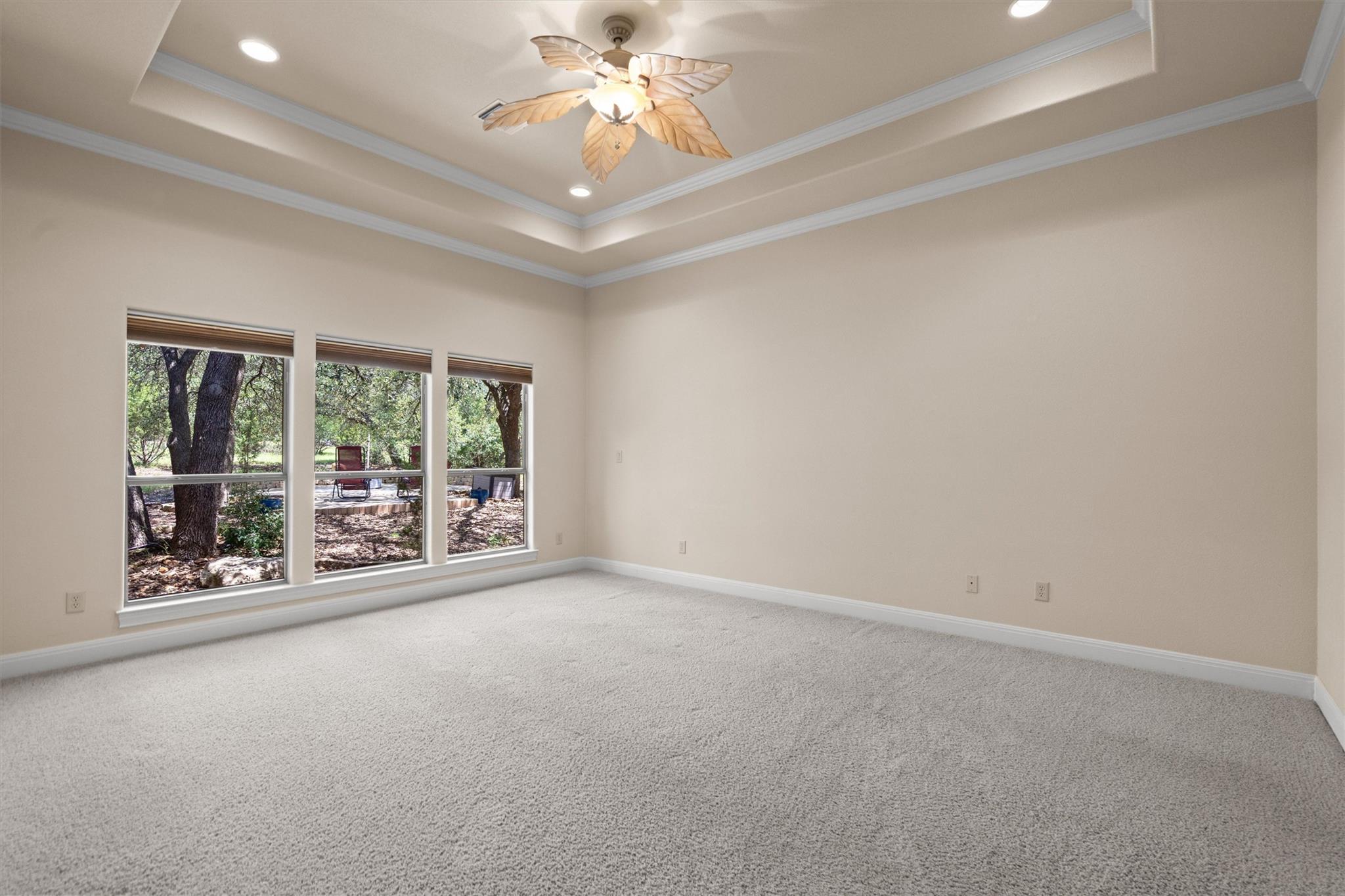 17109 Northlake Hills Dr, Jonestown, TX 78645