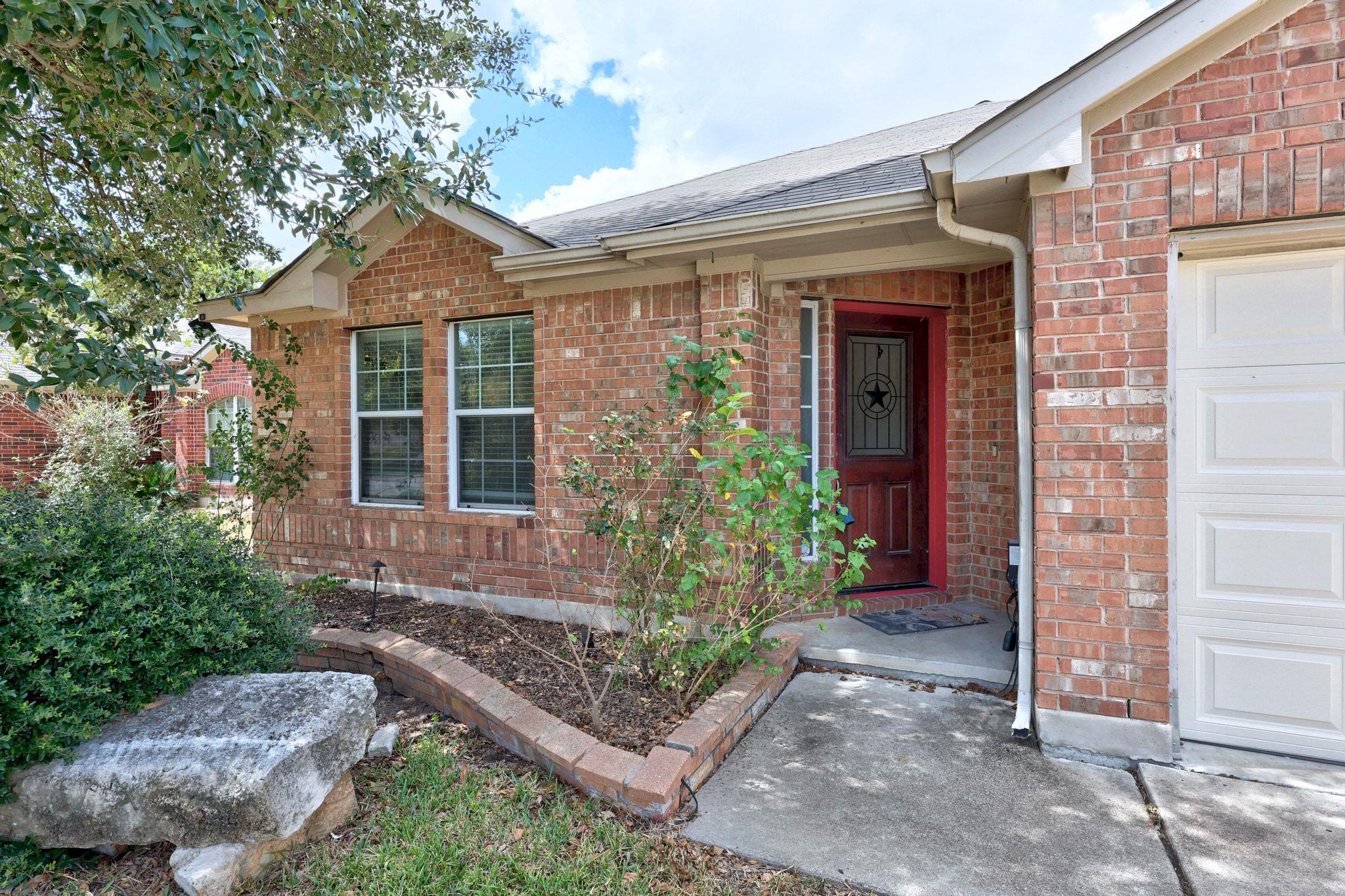 119 Aguilar Dr, Hutto, TX 78634