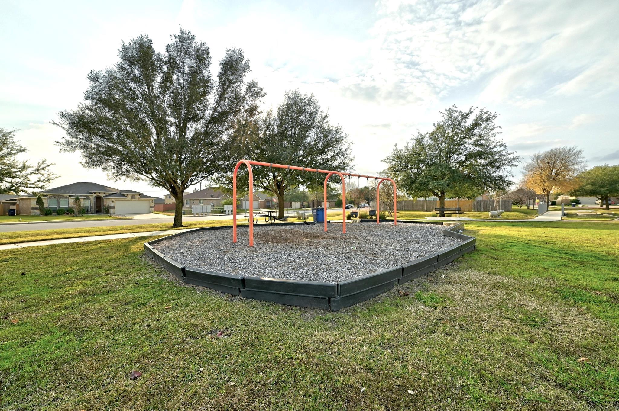 119 Aguilar Dr, Hutto, TX 78634