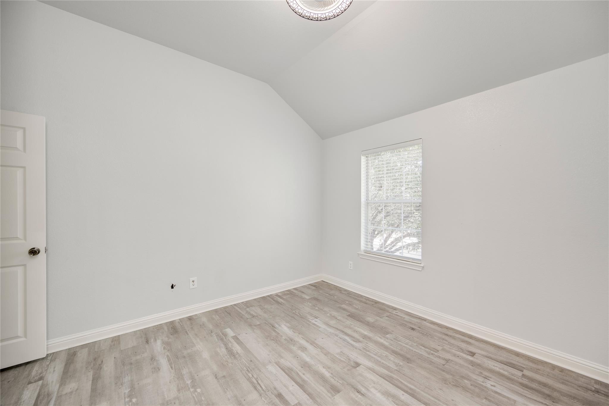 2500 National Park Blvd, Austin, TX 78747