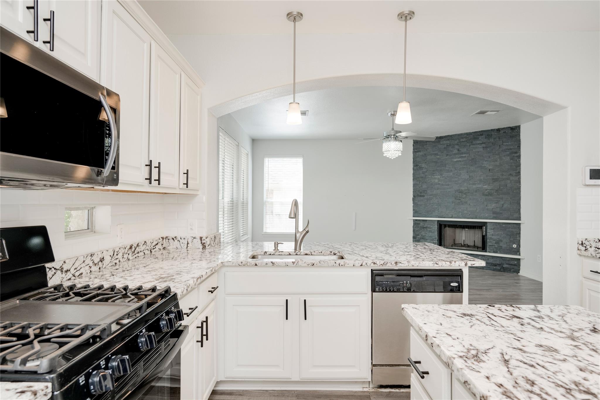 2500 National Park Blvd, Austin, TX 78747