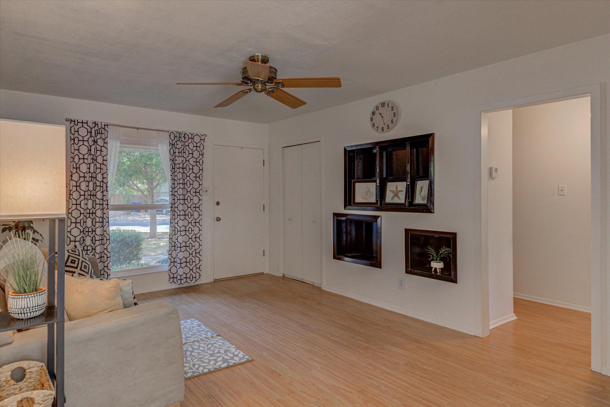 815 Hill Wood Dr, Austin, TX 78745