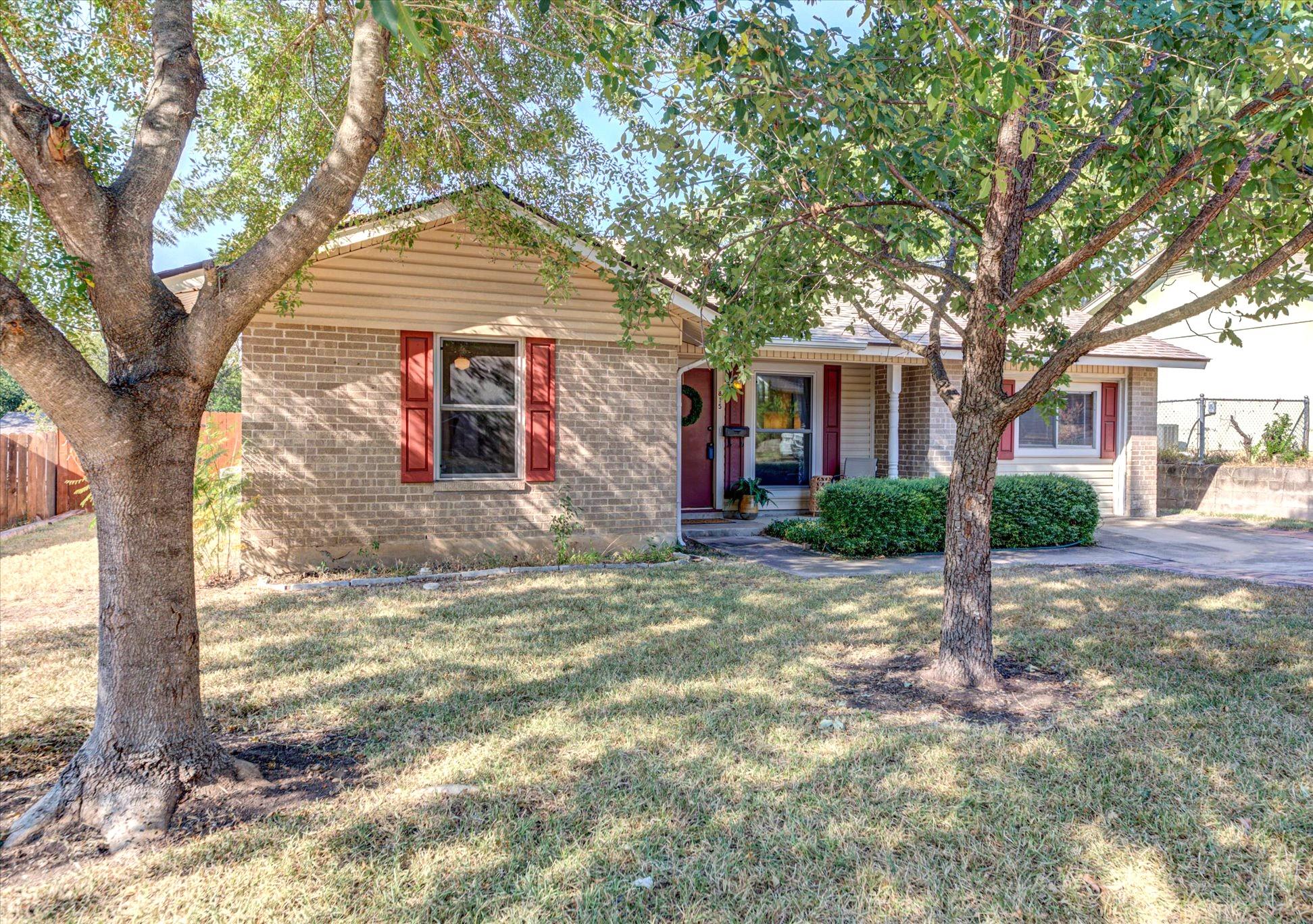 815 Hill Wood Dr, Austin, TX 78745