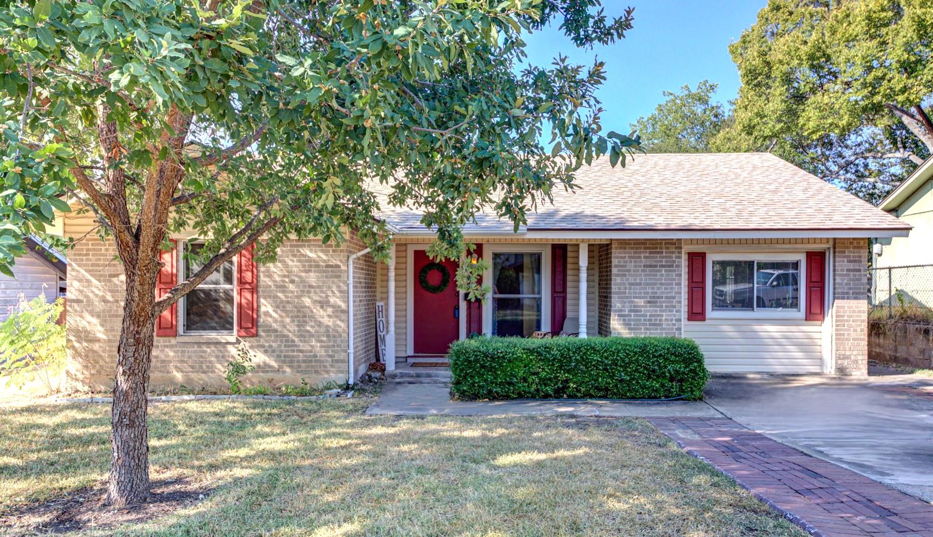 815 Hill Wood Dr, Austin, TX 78745