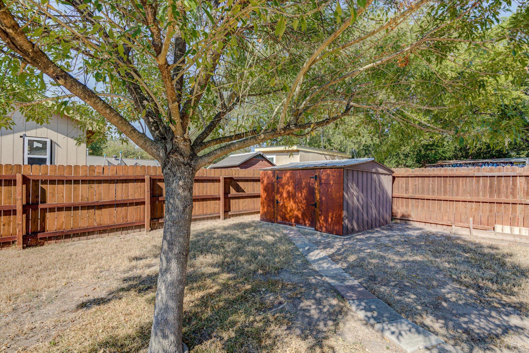 815 Hill Wood Dr, Austin, TX 78745
