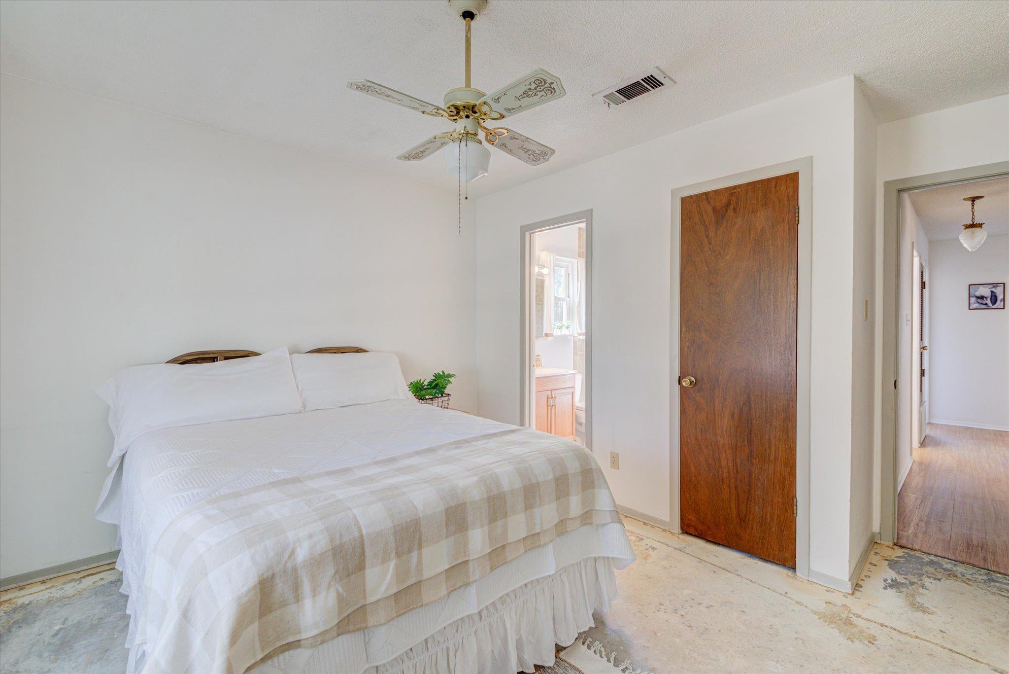 815 Hill Wood Dr, Austin, TX 78745