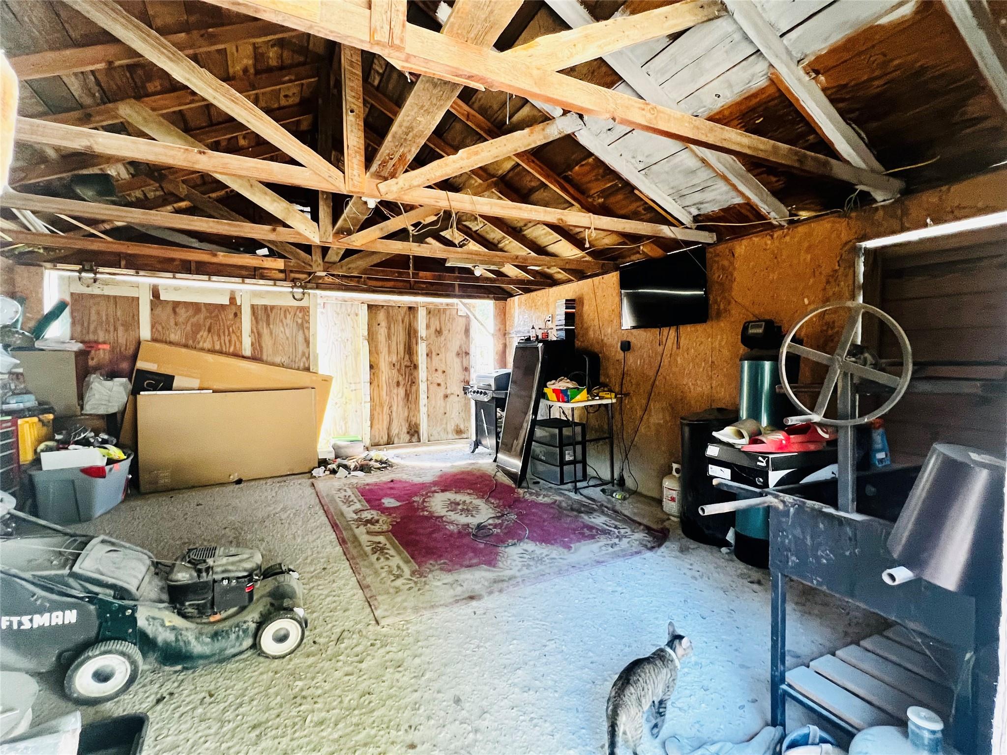 313 S Nolan Ave, Cameron, TX 76520