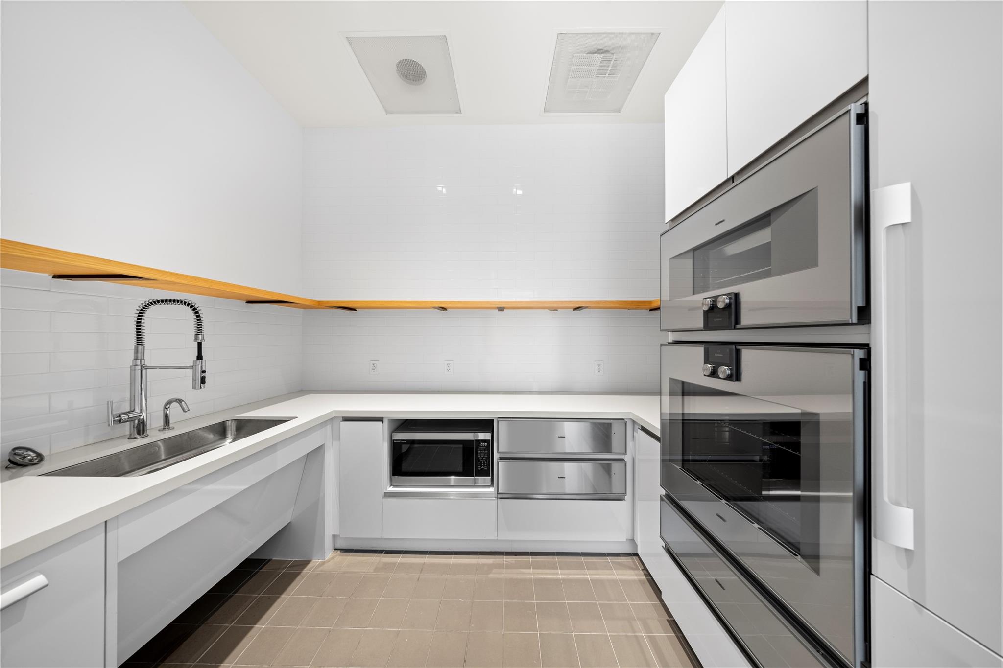 313 W 17th St # 2101, Austin, TX 78701