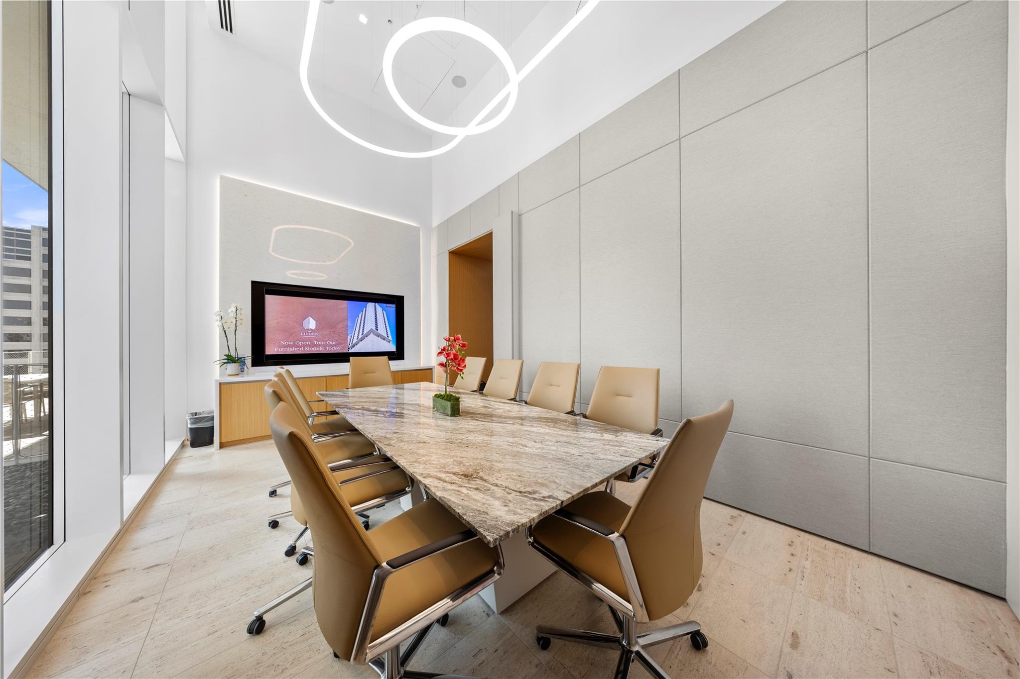 313 W 17th St # 2101, Austin, TX 78701