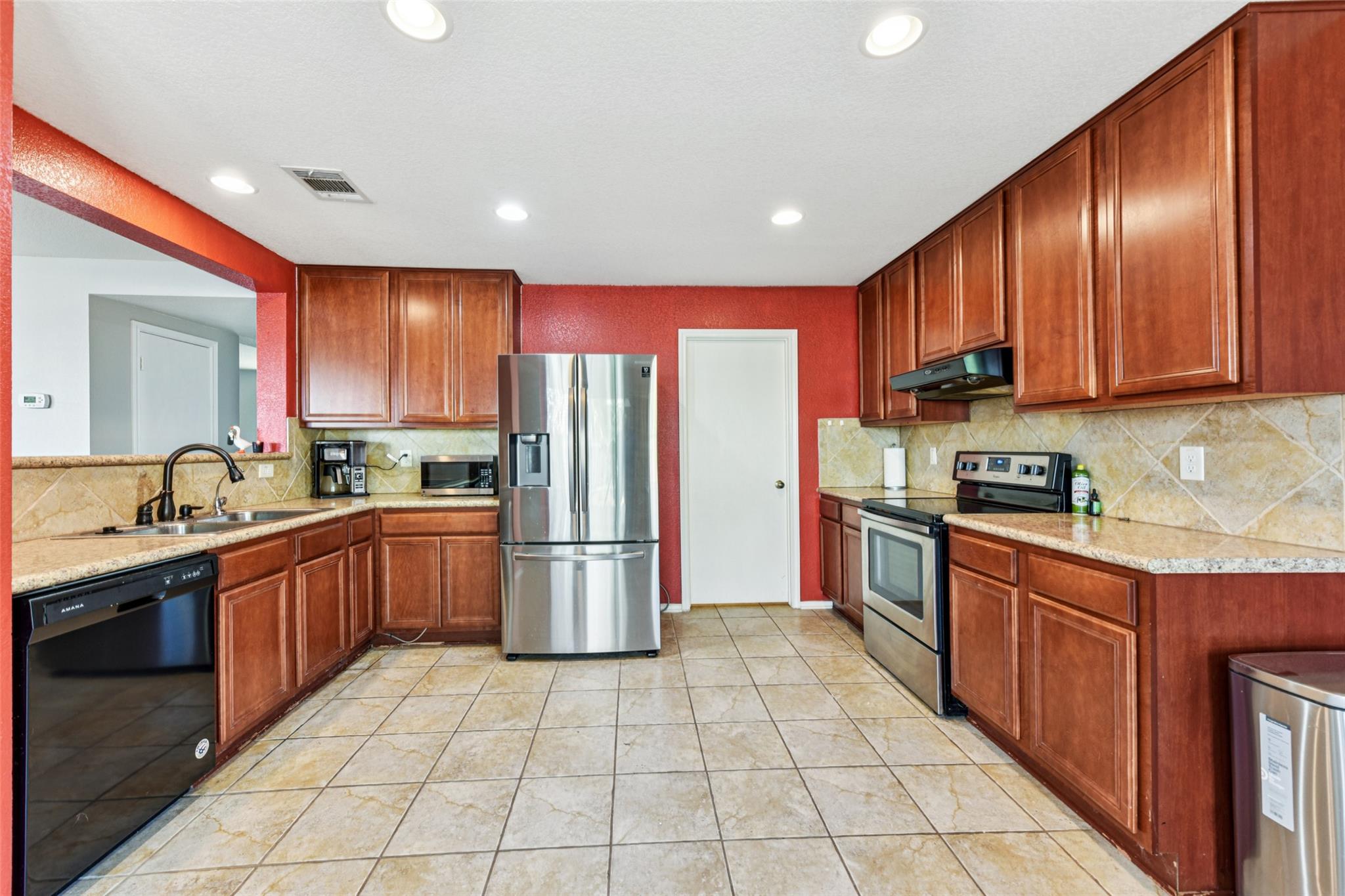 285 Cordero Dr, San Marcos, TX 78666