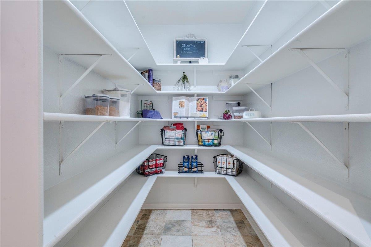 200 S Prairie Ln, Georgetown, TX 78633