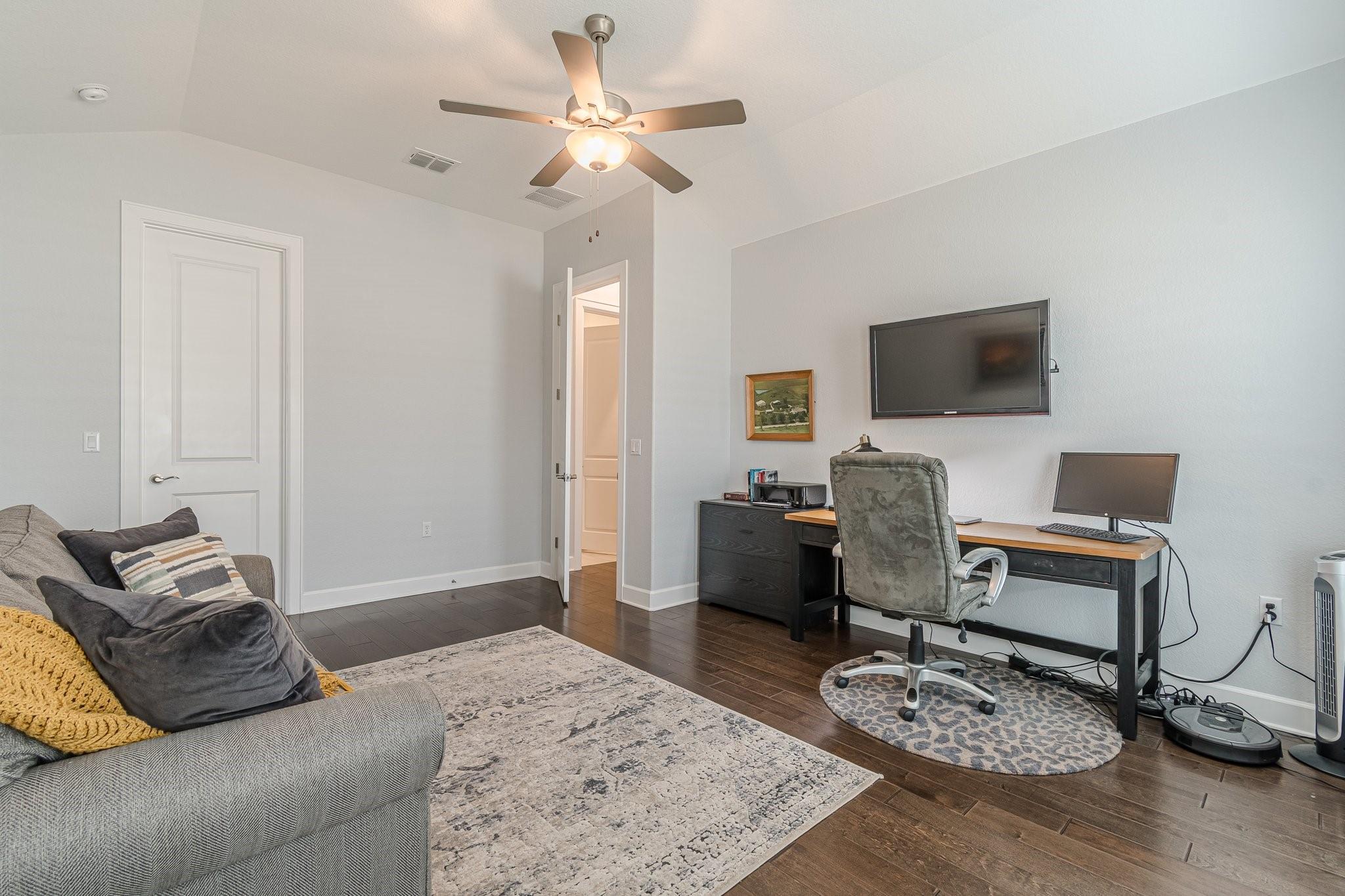 117 Playing Cypress Dr, San Marcos, TX 78666