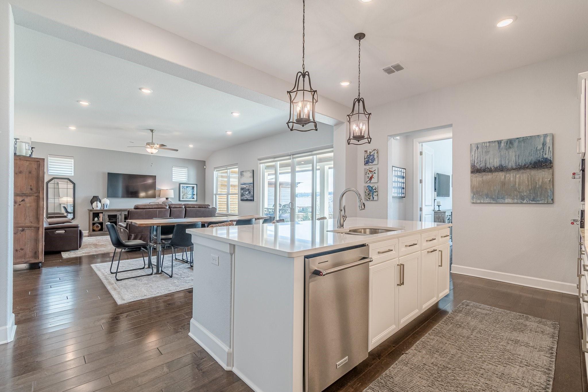 117 Playing Cypress Dr, San Marcos, TX 78666