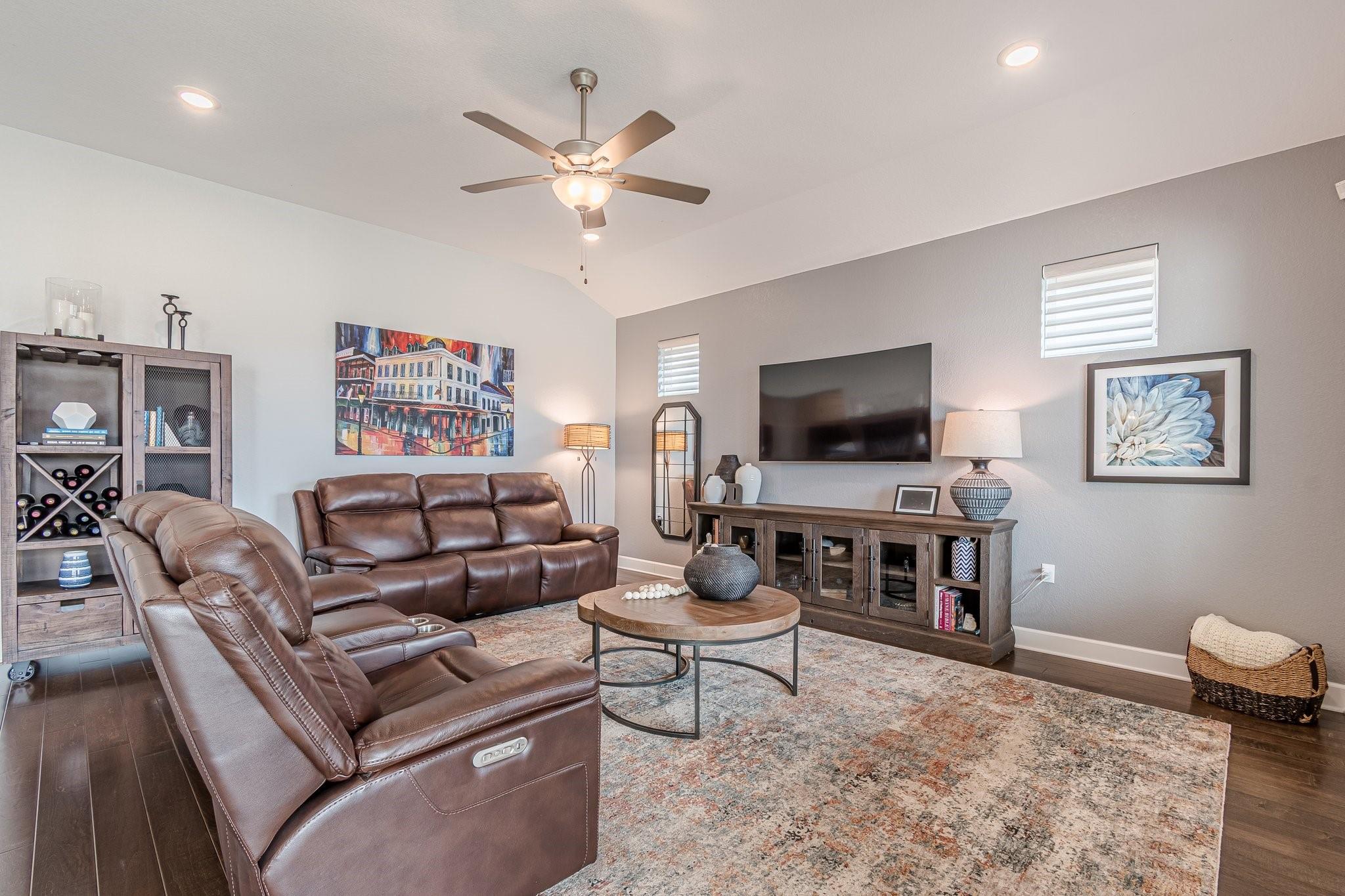 117 Playing Cypress Dr, San Marcos, TX 78666