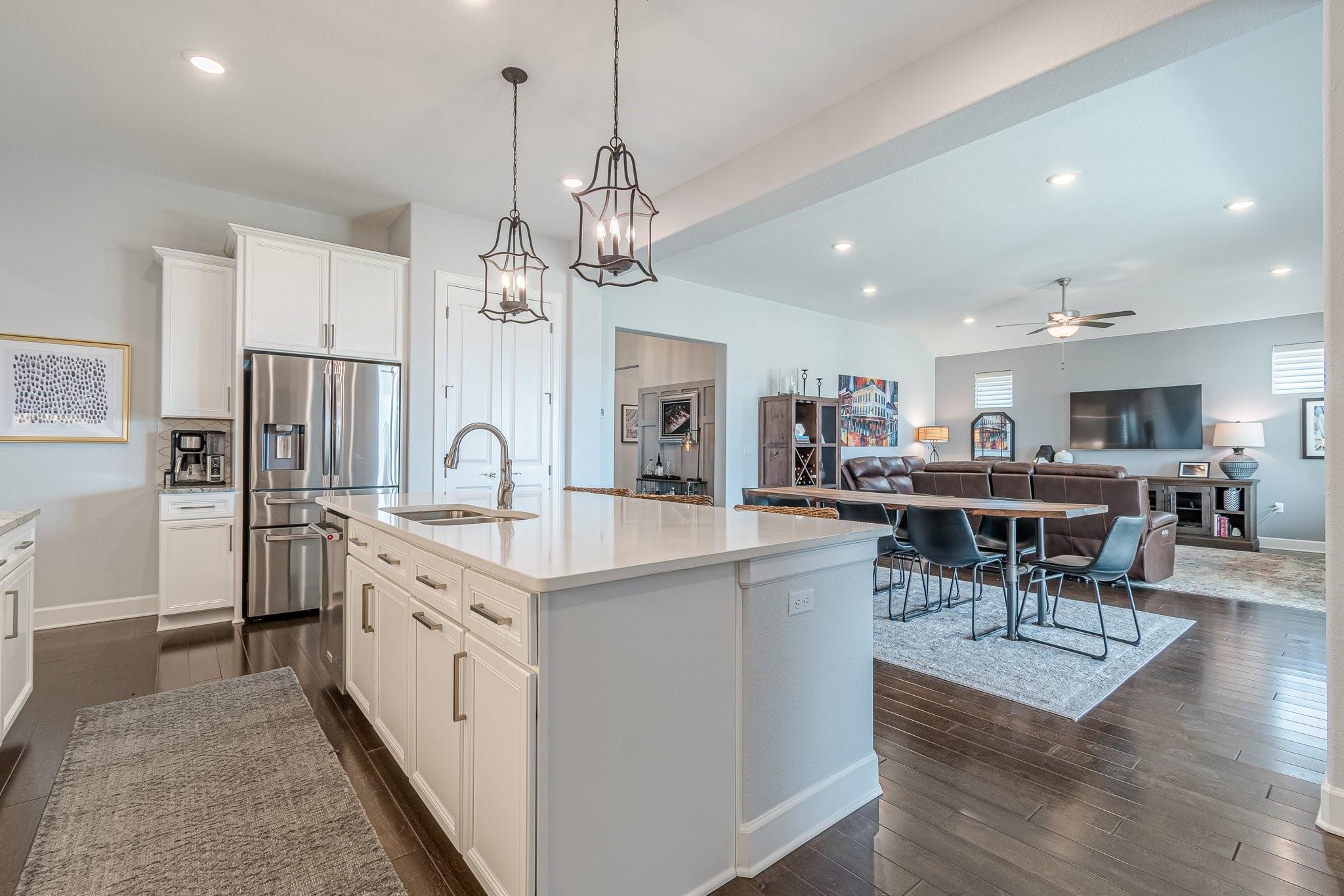 117 Playing Cypress Dr, San Marcos, TX 78666