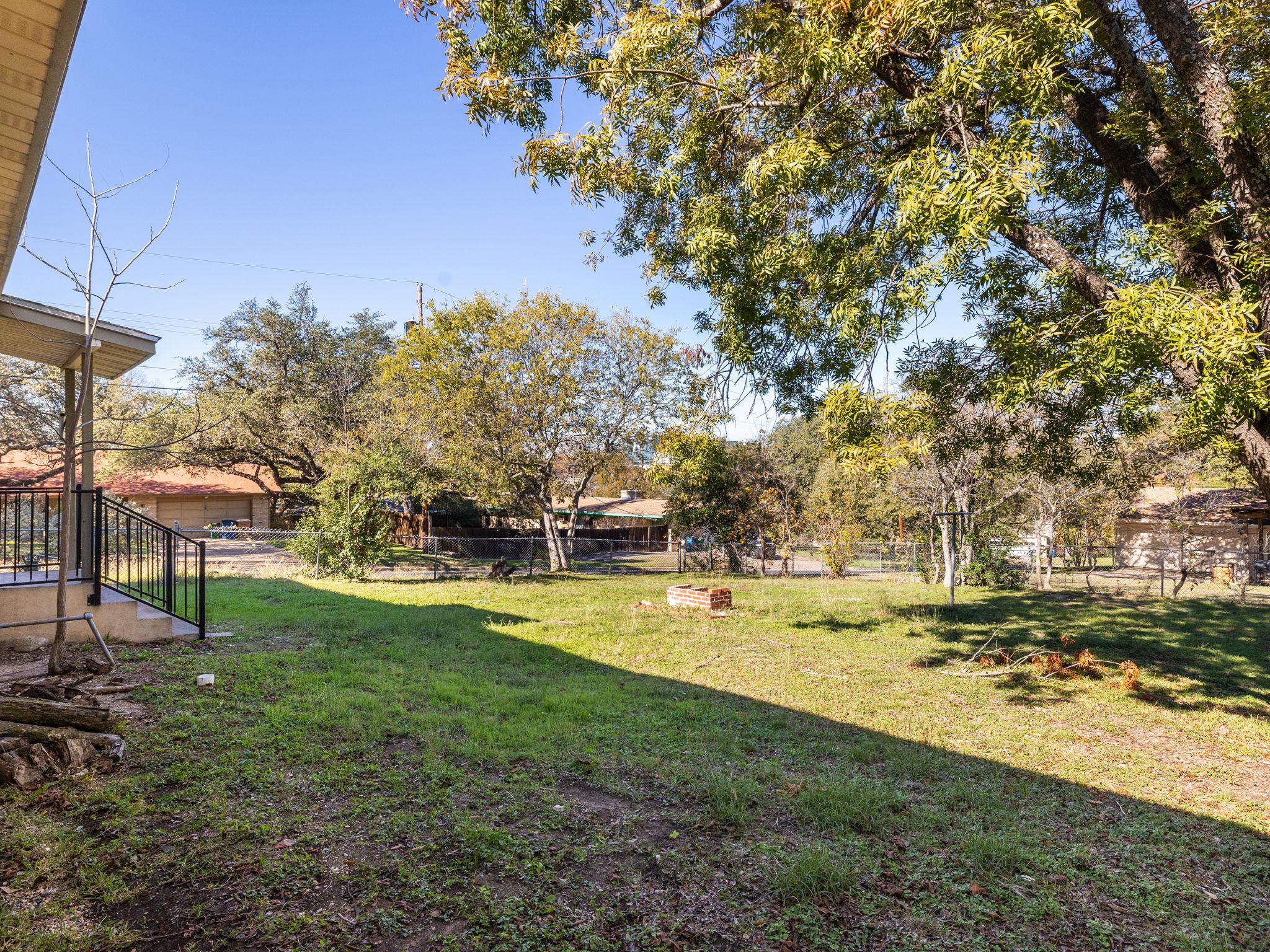 800 Monterrey Pl, Austin, TX 78753